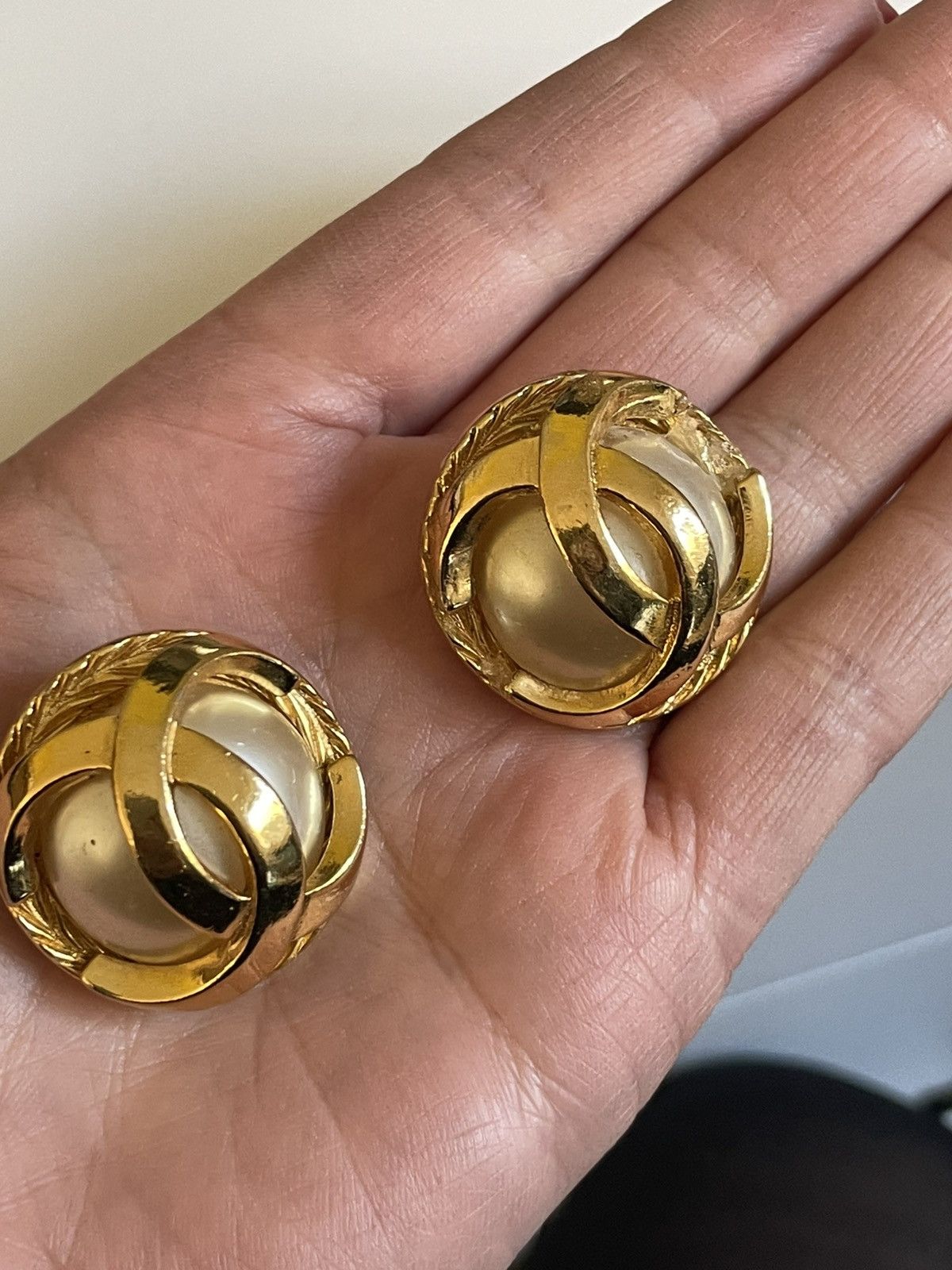 Chanel CHANEL EARRINGS CC PEARL. VINTAGE Size ONE SIZE - 3 Thumbnail