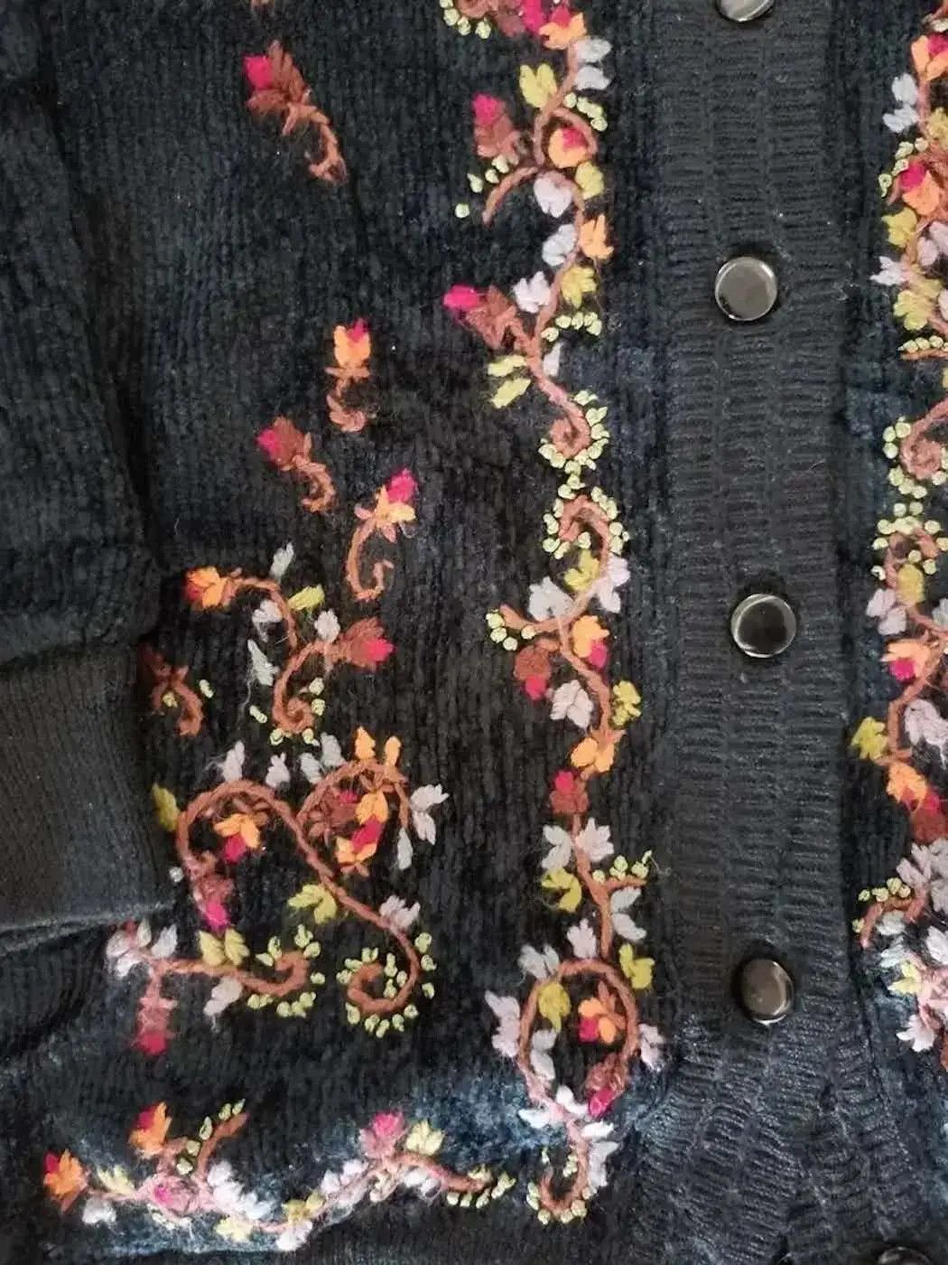 Vintage Vintage Dia Flower Design Sweatshirt Size US L / EU 52-54 / 3 - 2 Thumbnail