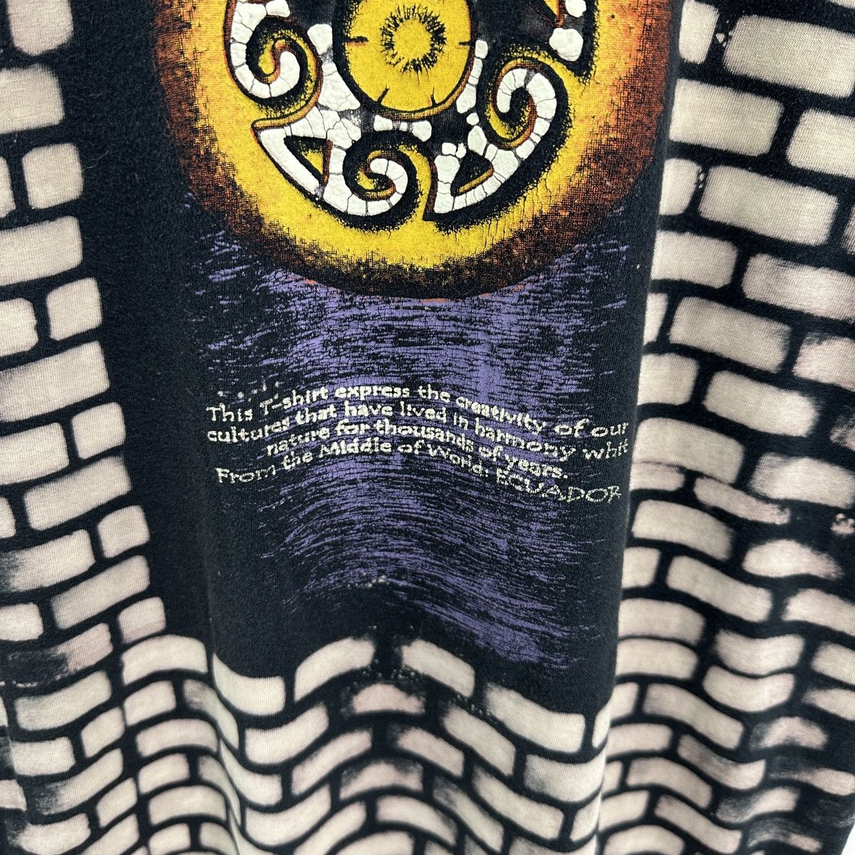 Vintage Vintage 90s Ecuador AOP Bricks tee culture native y2k rare Size US M / EU 48-50 / 2 - 5 Thumbnail