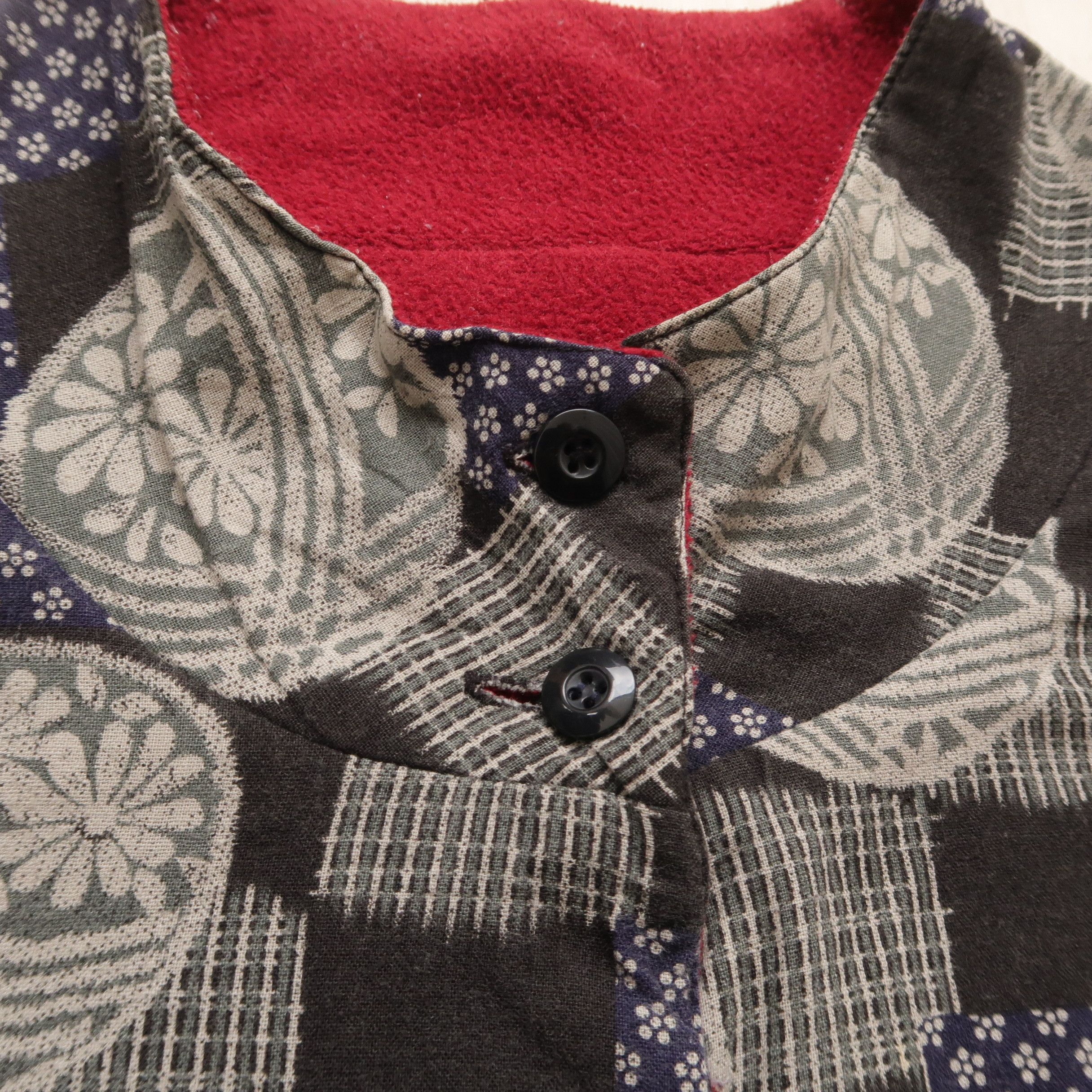 Japanese Brand 1990s Renge Japanese Script Patchwork Vest Size US L / EU 52-54 / 3 - 6 Thumbnail