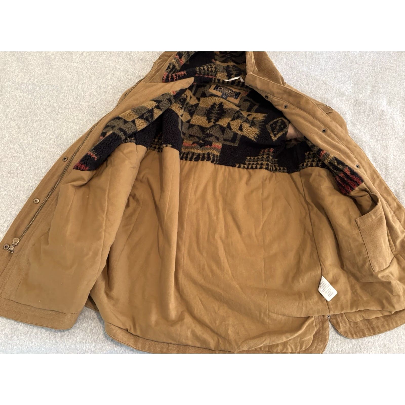Pendleton VINTAGE Pendleton Jacket Aztec Print Canvas Hooded XL Mens Brown Full Zip Snap - 60 characters Size US XL / EU 56 / 4 - 2 Thumbnail