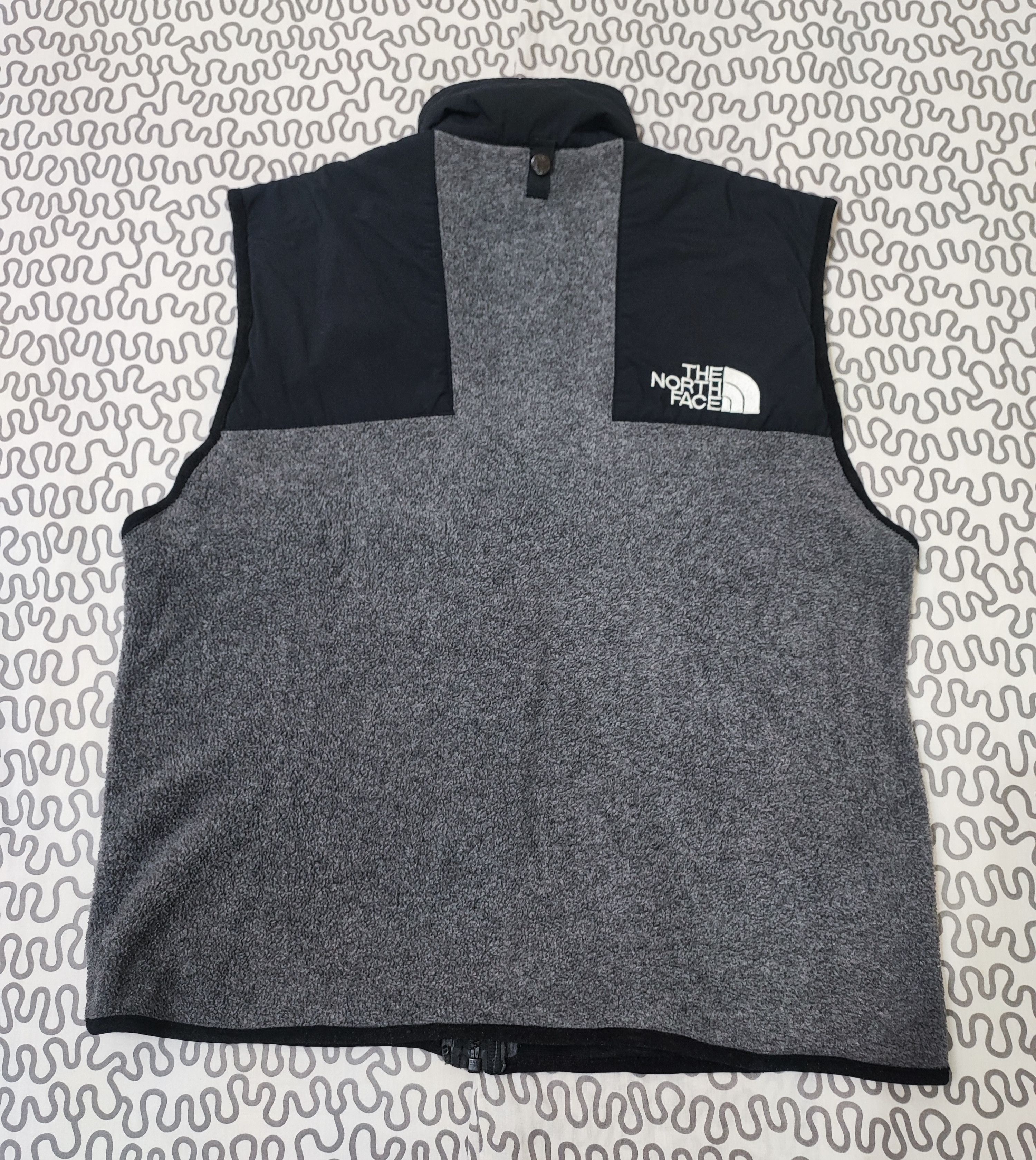 The North Face × Vintage Vintage 90's The North Face Armadilla Edition Fleece Vest Size US M / EU 48-50 / 2 - 9 Thumbnail