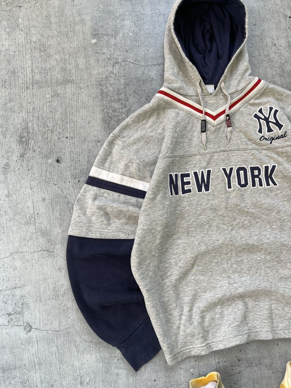 Majestic Vintage Y2k New York Yankees Zip up Hoodie Size US XL / EU 56 / 4 - 2 Thumbnail