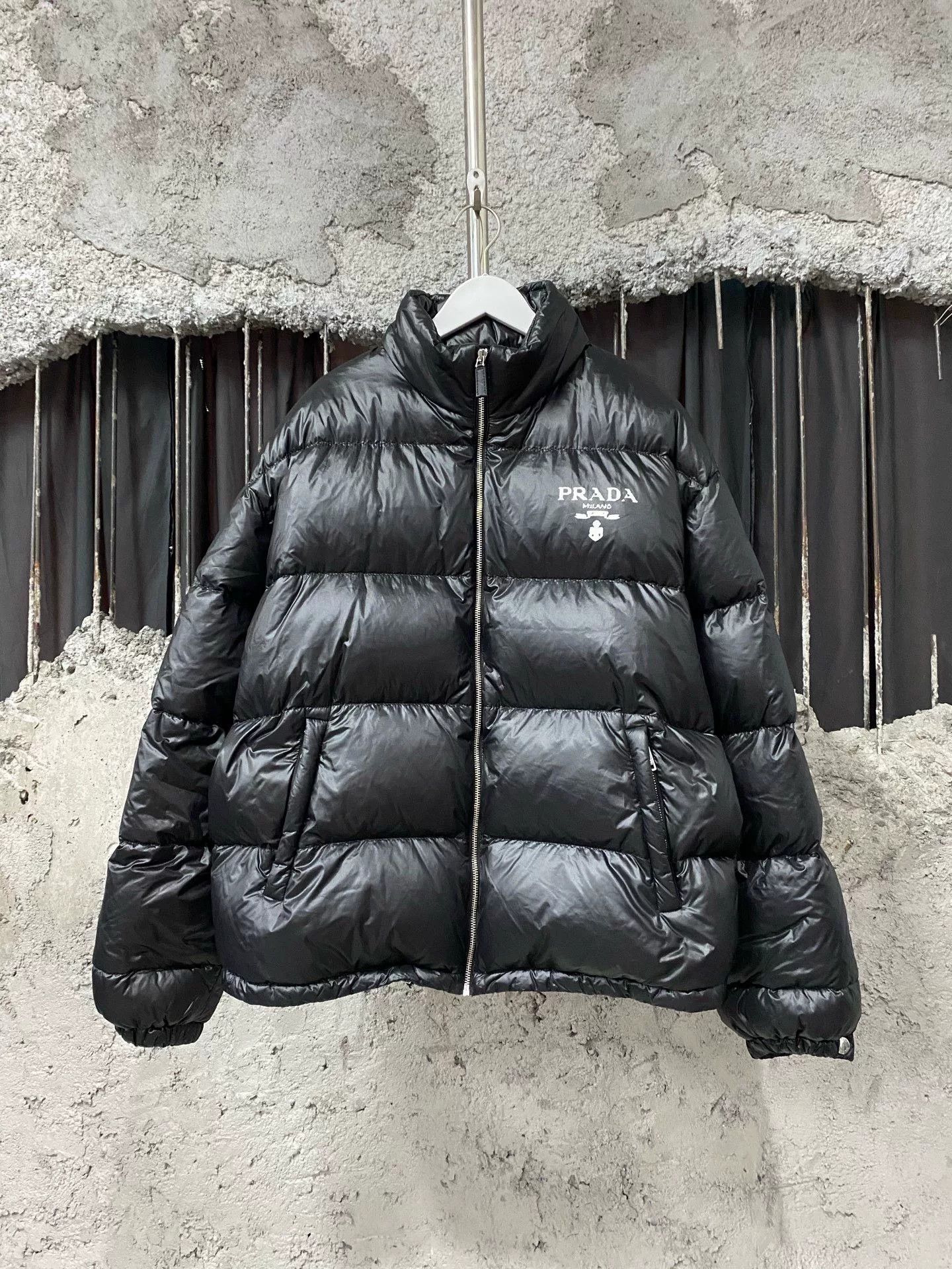 Prada prada black puffer jacket in size xl Size US XL / EU 56 / 4 - 1 Thumbnail