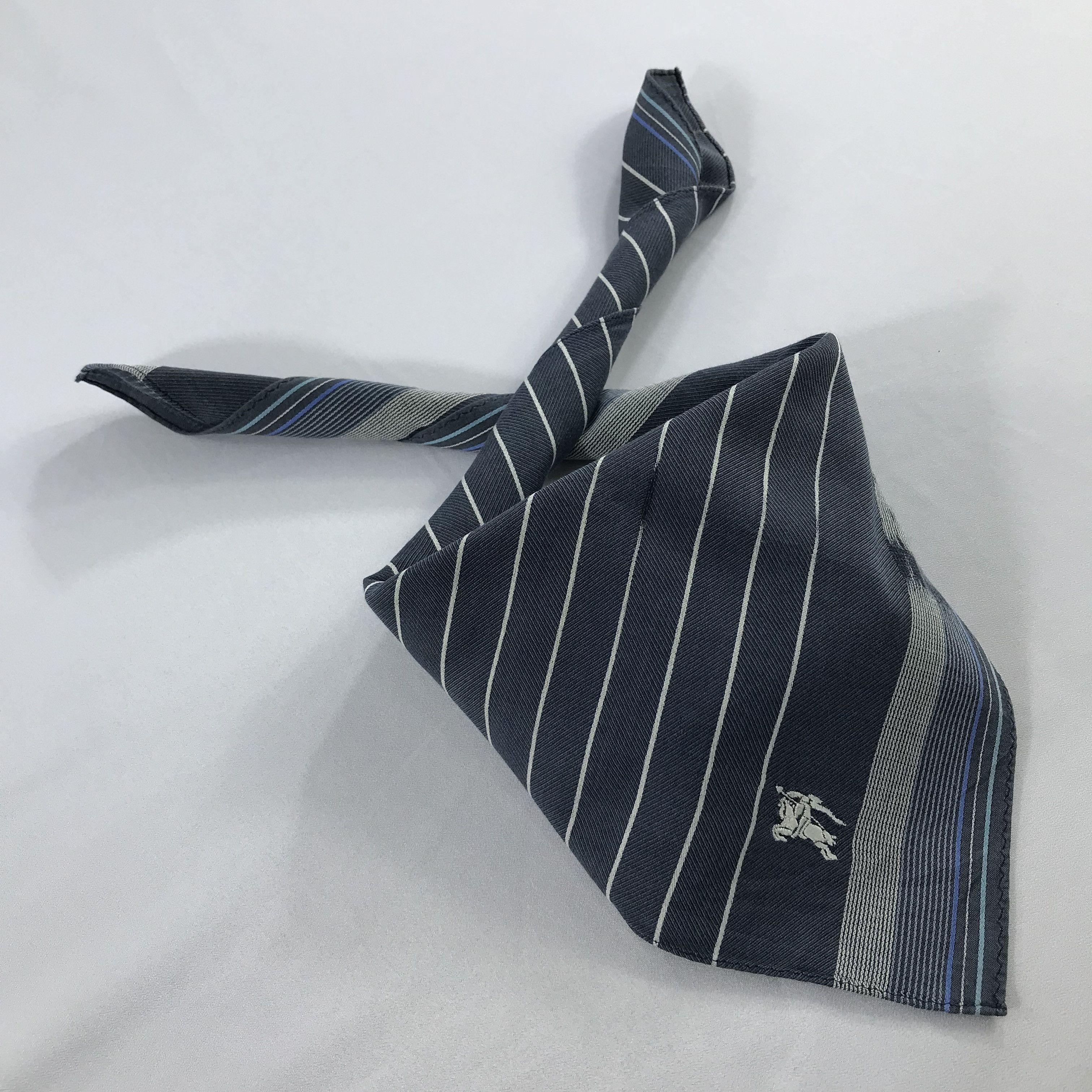 Burberry × Vintage Burberry Bandana / Handkerchief / Neckerchief - S2533 Size ONE SIZE - 4 Thumbnail