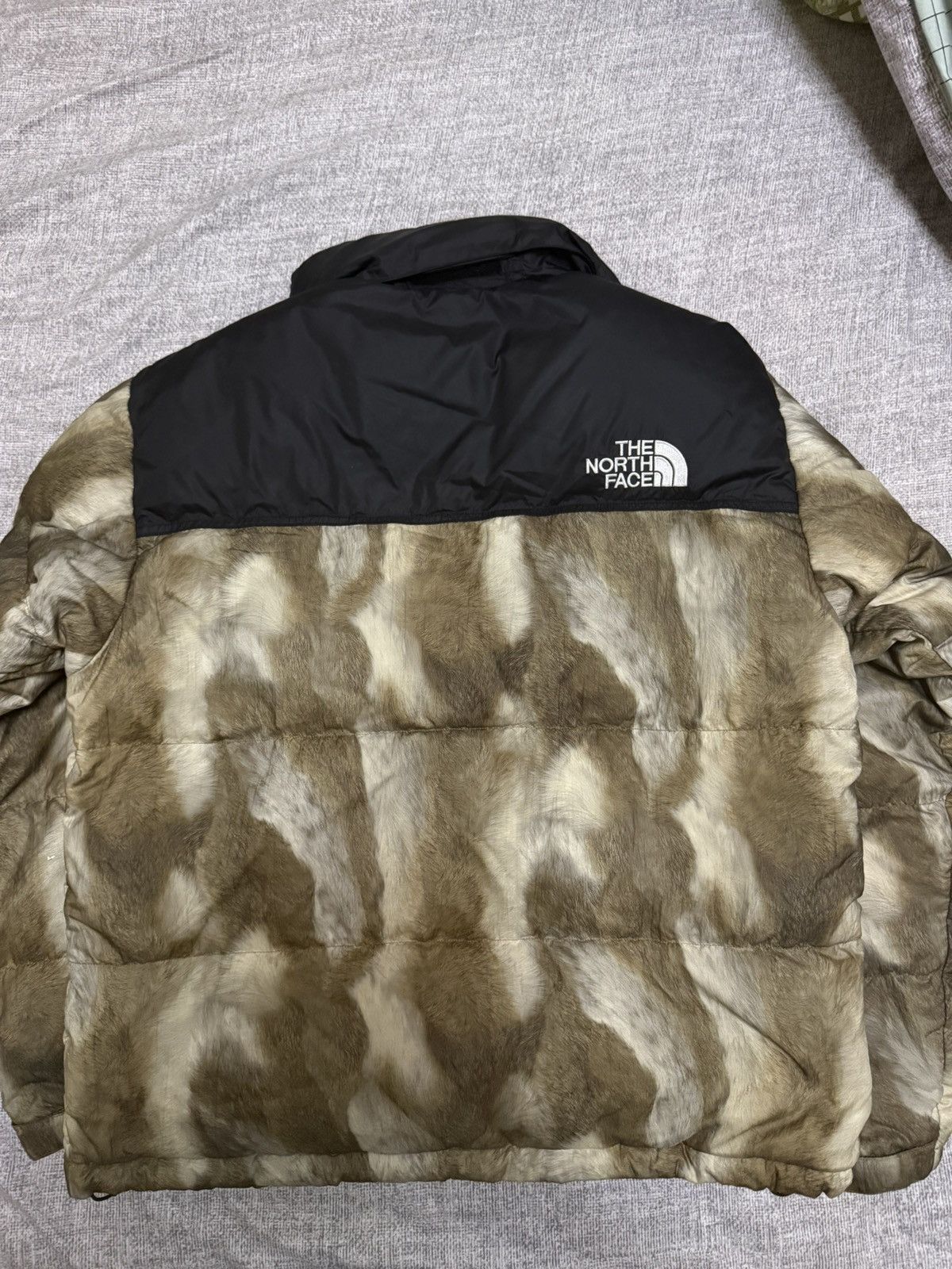 Supreme × The North Face Supreme tnf North face Fur print nuptse jacket Size US L / EU 52-54 / 3 - 2 Thumbnail