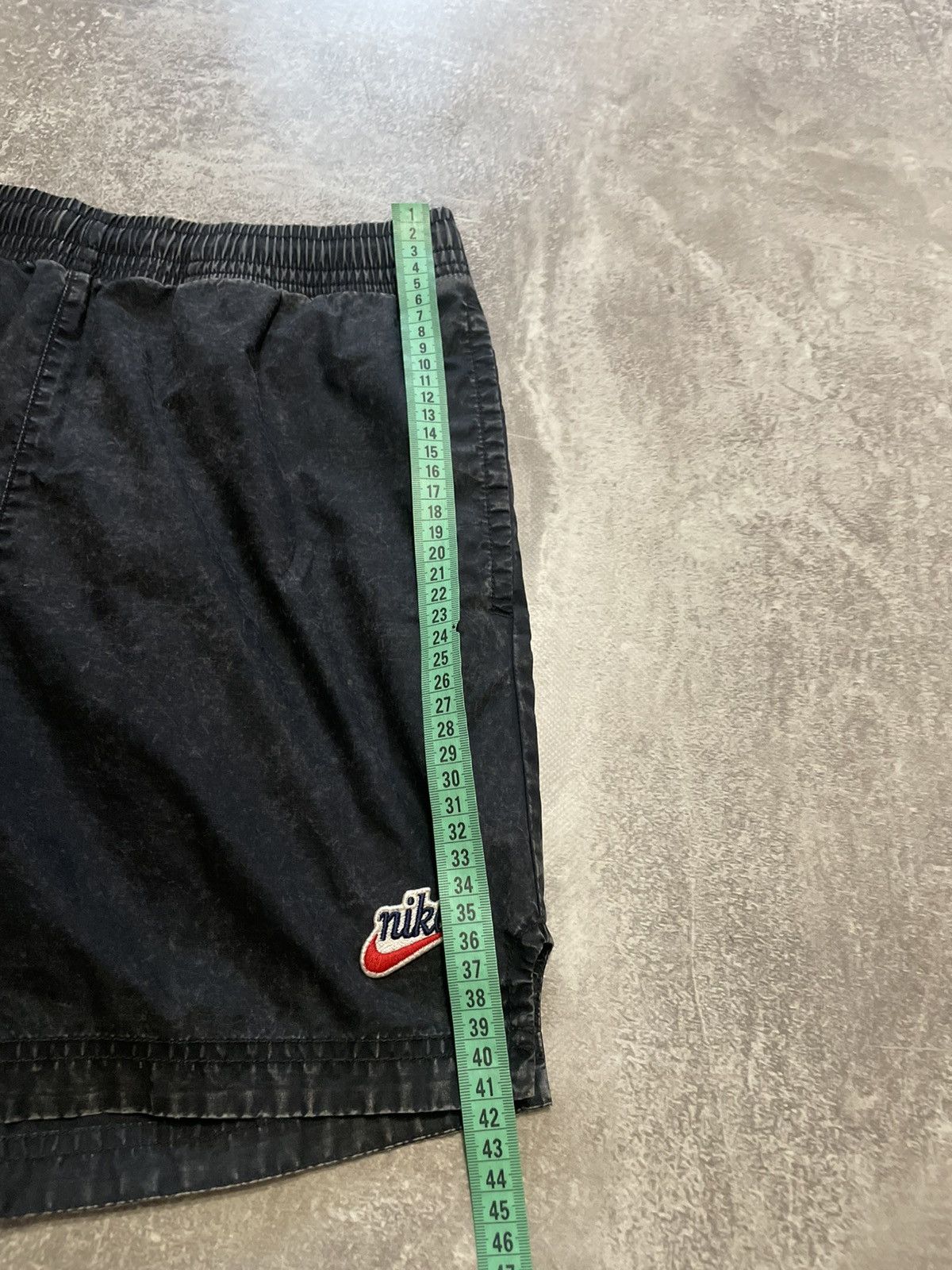 Nike × Vintage Vintage Nike Black Washed Shorts Y2K Size US 30 / EU 46 - 16 Thumbnail