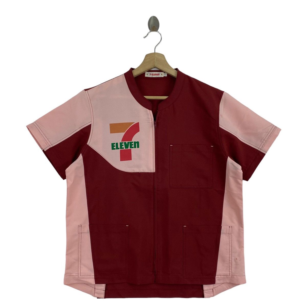 Other 7-ELEVEN 7E Seven 11 Supermarket Convenience Store Staff Size US M / EU 48-50 / 2 - 1 Thumbnail