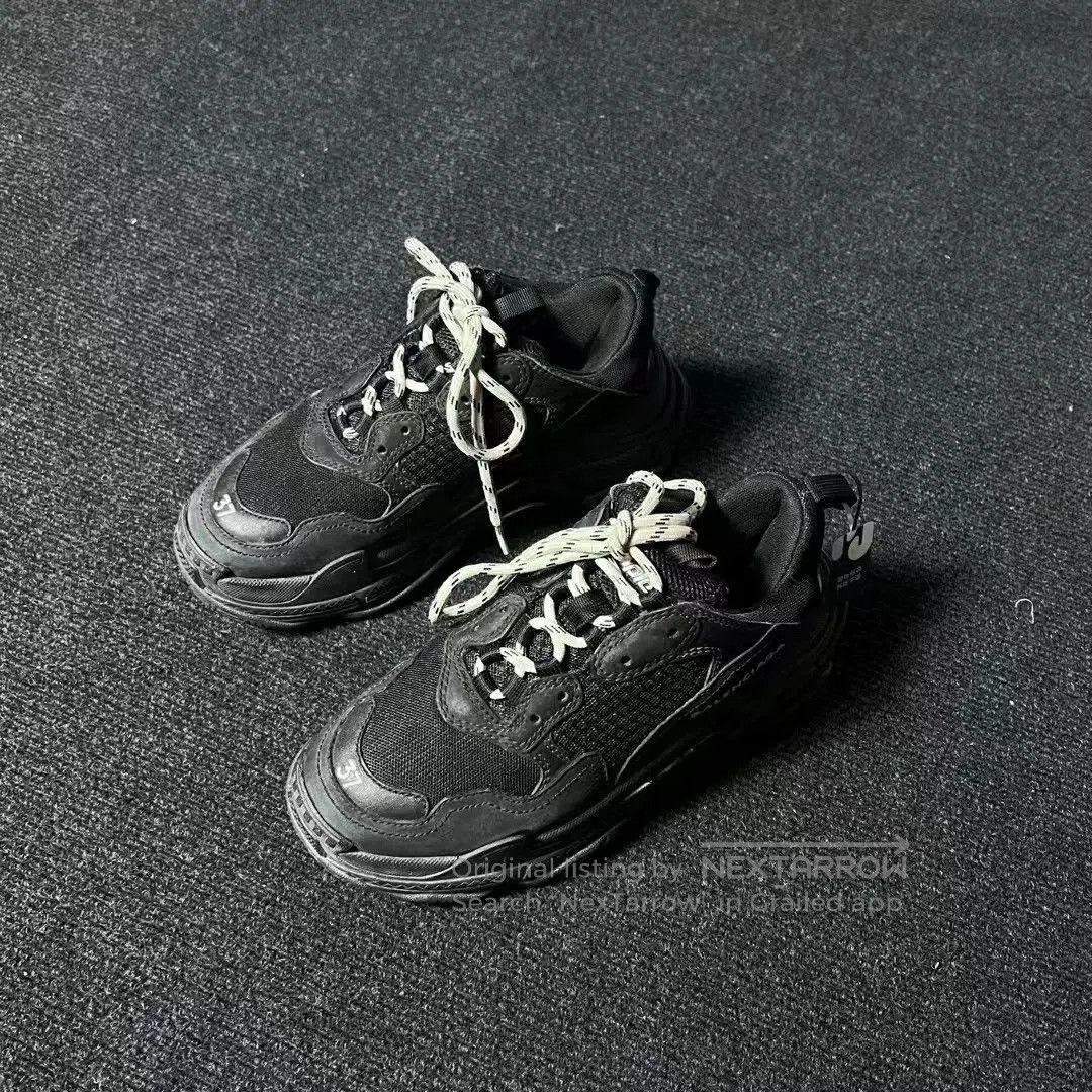 Balenciaga Balenciaga Triples Black Distressed. Size US 6 / IT 36 - 6 Thumbnail