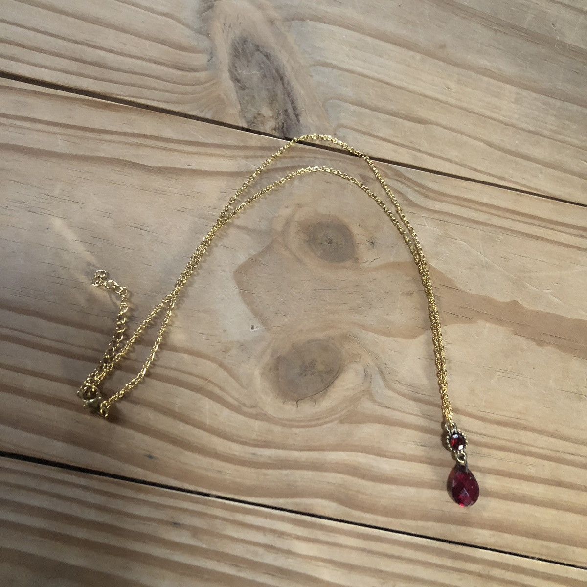 Handmade Handcrafted vintage faceted red glass dangle necklace Size ONE SIZE - 6 Thumbnail