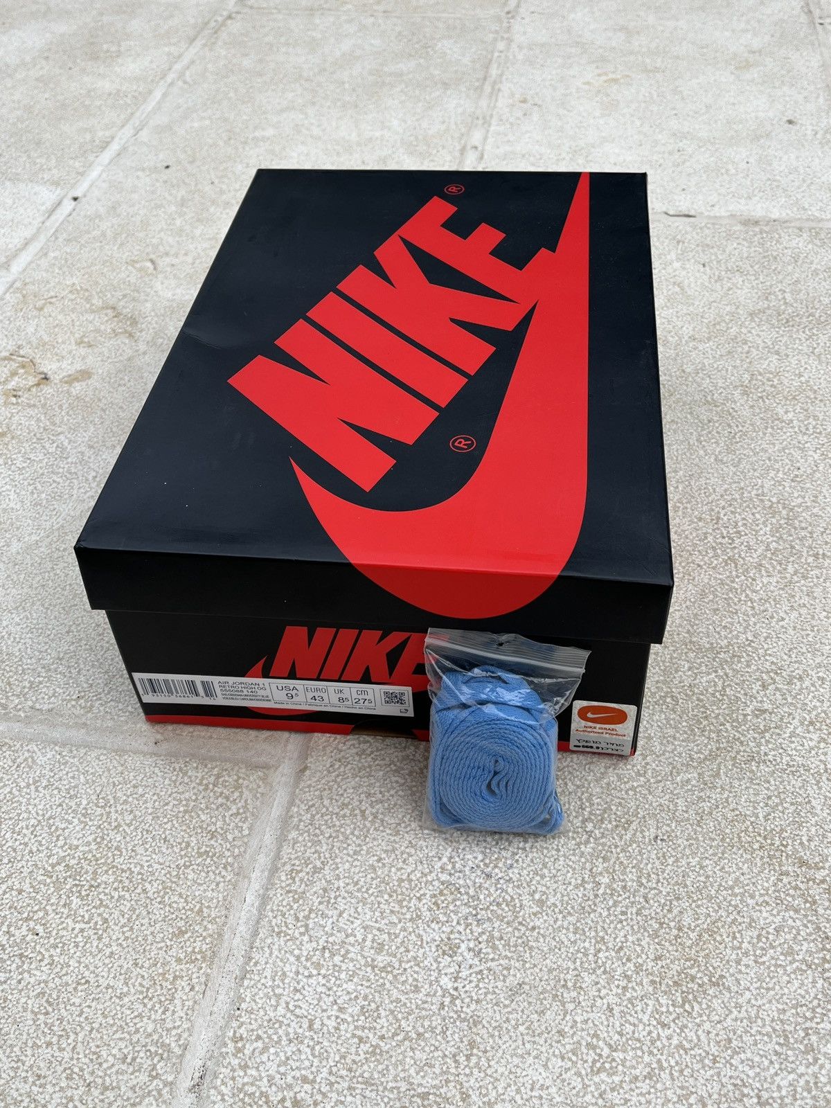 Jordan Brand × Nike JORDAN 1 OBSIDIAN SIZE 9.5 Size US 9.5 / EU 42-43 - 7 Thumbnail