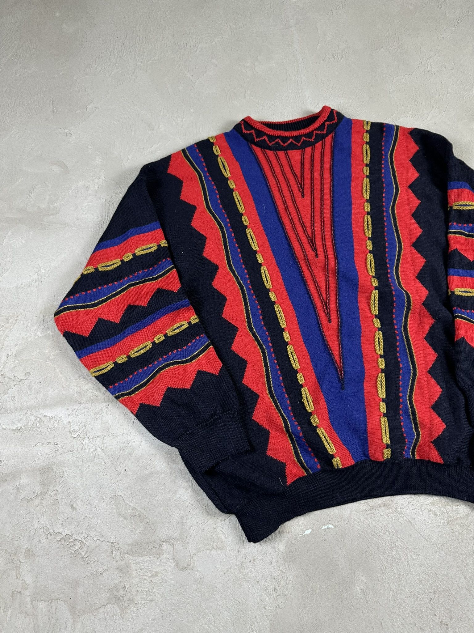 Vintage Vintage 3D Cable Wool Crazy Abstract Boxy Knit Sweater Size US L / EU 52-54 / 3 - 2 Thumbnail