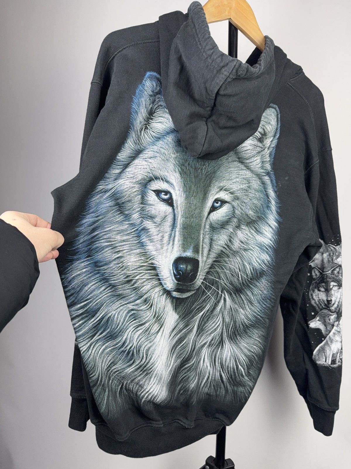 Vintage 00s Rock Eagle Wolf Print Zip Hoodie With Graphic Sleeves Size US L / EU 52-54 / 3 - 14 Thumbnail