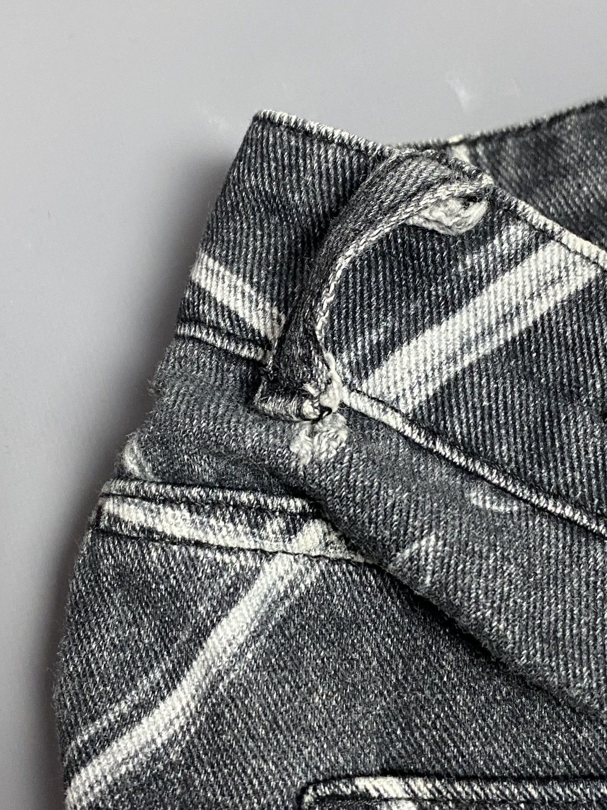 Jaded London Jaded London Jeans W34 Relaxed Fit Faded Black Nail Print Size US 34 / EU 50 - 19 Thumbnail