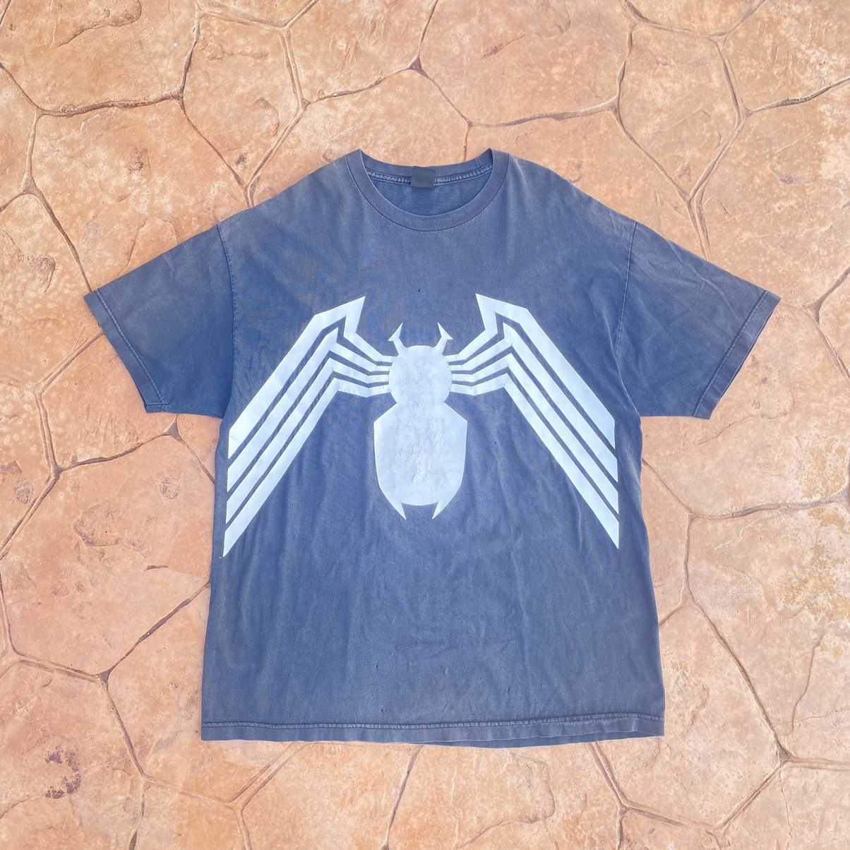 Marvel Comics Thrashed Faded Vintage Y2K Venom Marvel Comics ERD GRUNGE T Size US XXL / EU 58 / 5 - 3 Thumbnail