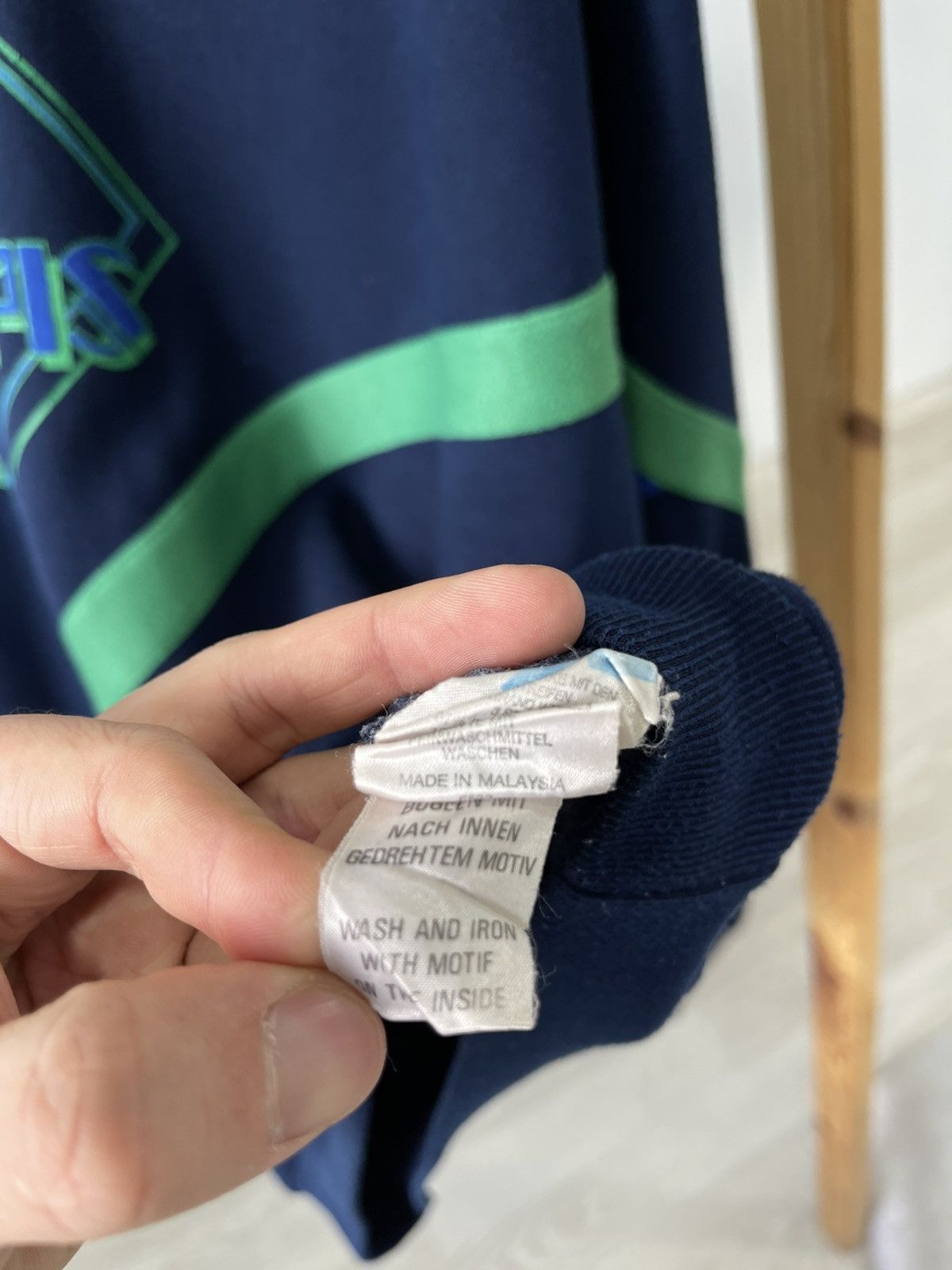 Adidas Vintage Rare Adidas Oversized Crewneck Big Logo Sweatshirt Size US XL / EU 56 / 4 - 14 Thumbnail