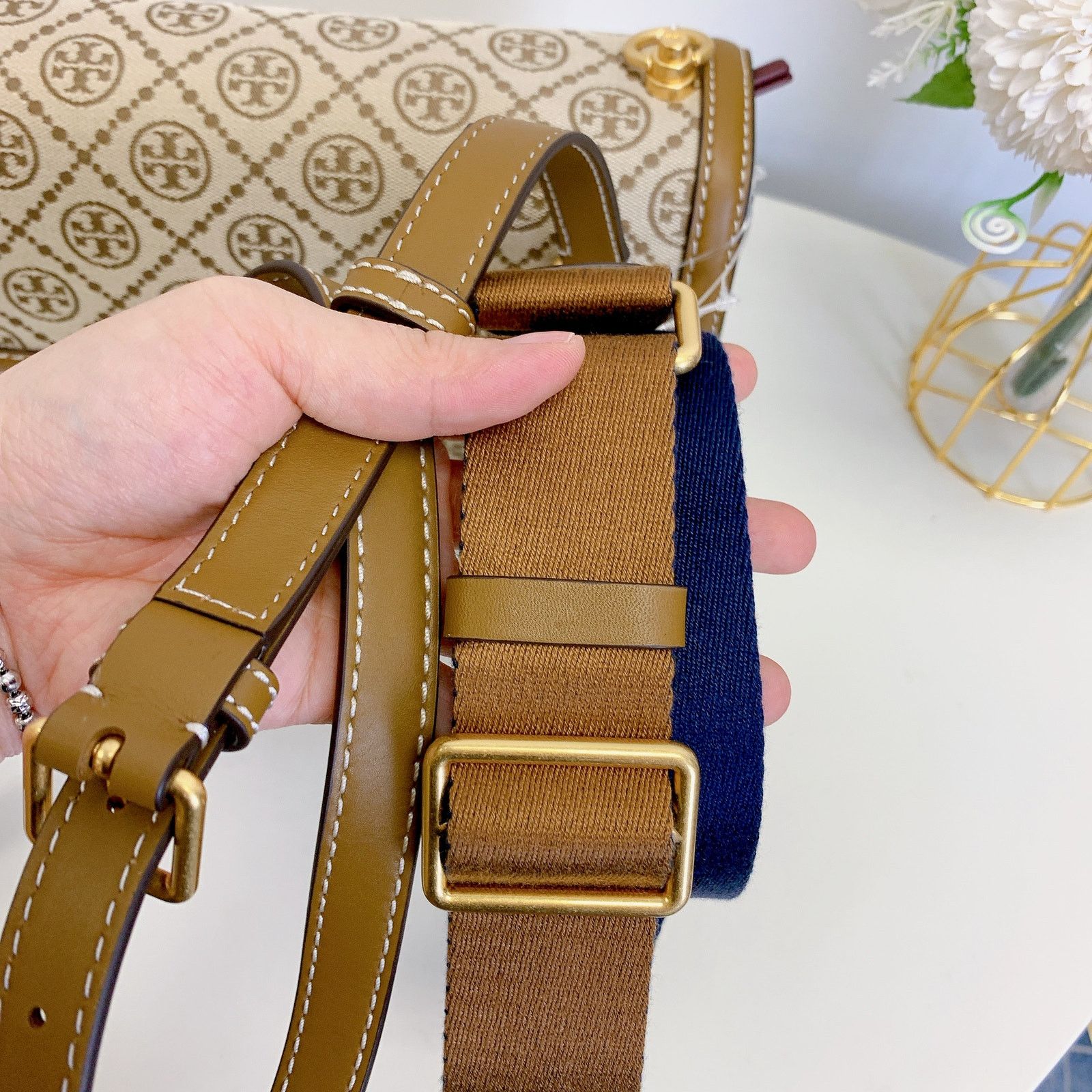 Tory Burch Tory Burch 81863 T Monogram Jacquard Shoulder Bag Size ONE SIZE - 9 Thumbnail