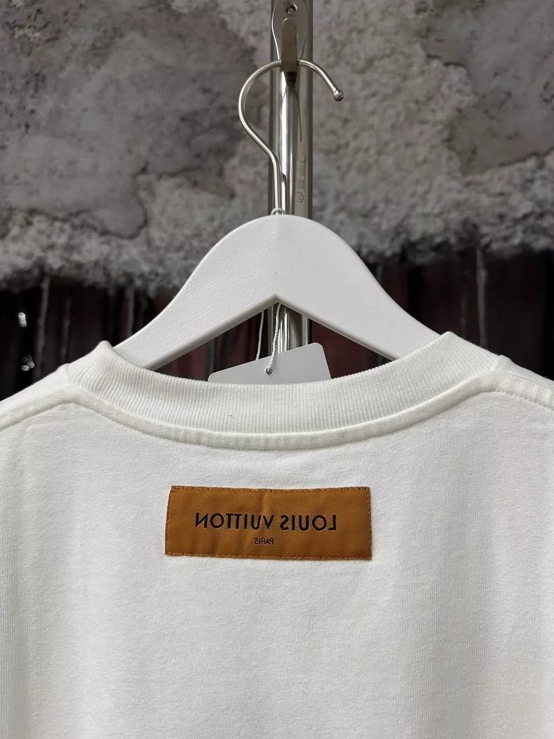 Louis Vuitton Louis Vuitton Short Sleeve TShirt-2506 Size US S / EU 44-46 / 1 - 3 Thumbnail