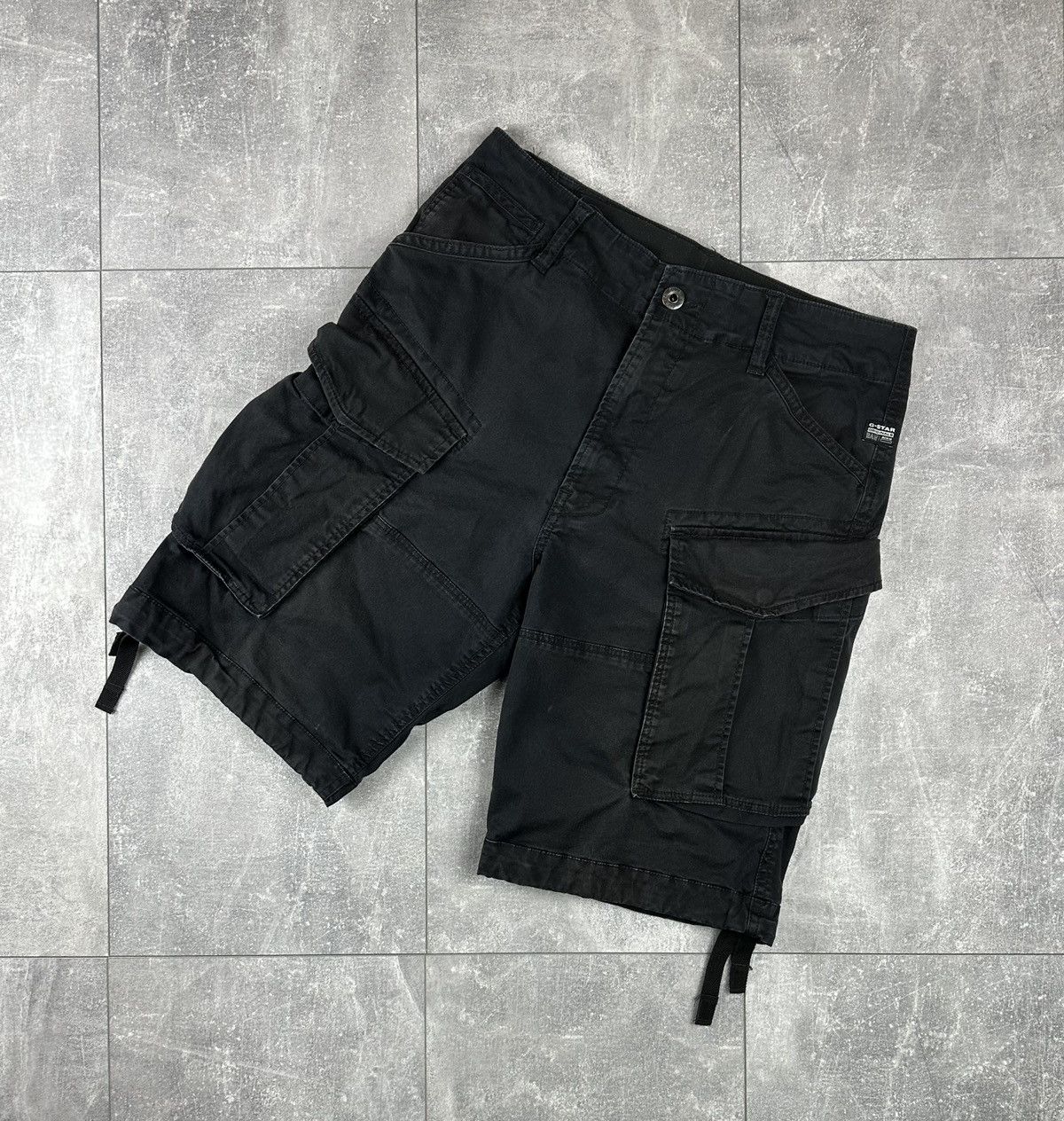 G-Star G Star Raw 3D Rovic Zip Relaxed 1/2 Cargo Short Size US 30 / EU 46 - 1 Thumbnail
