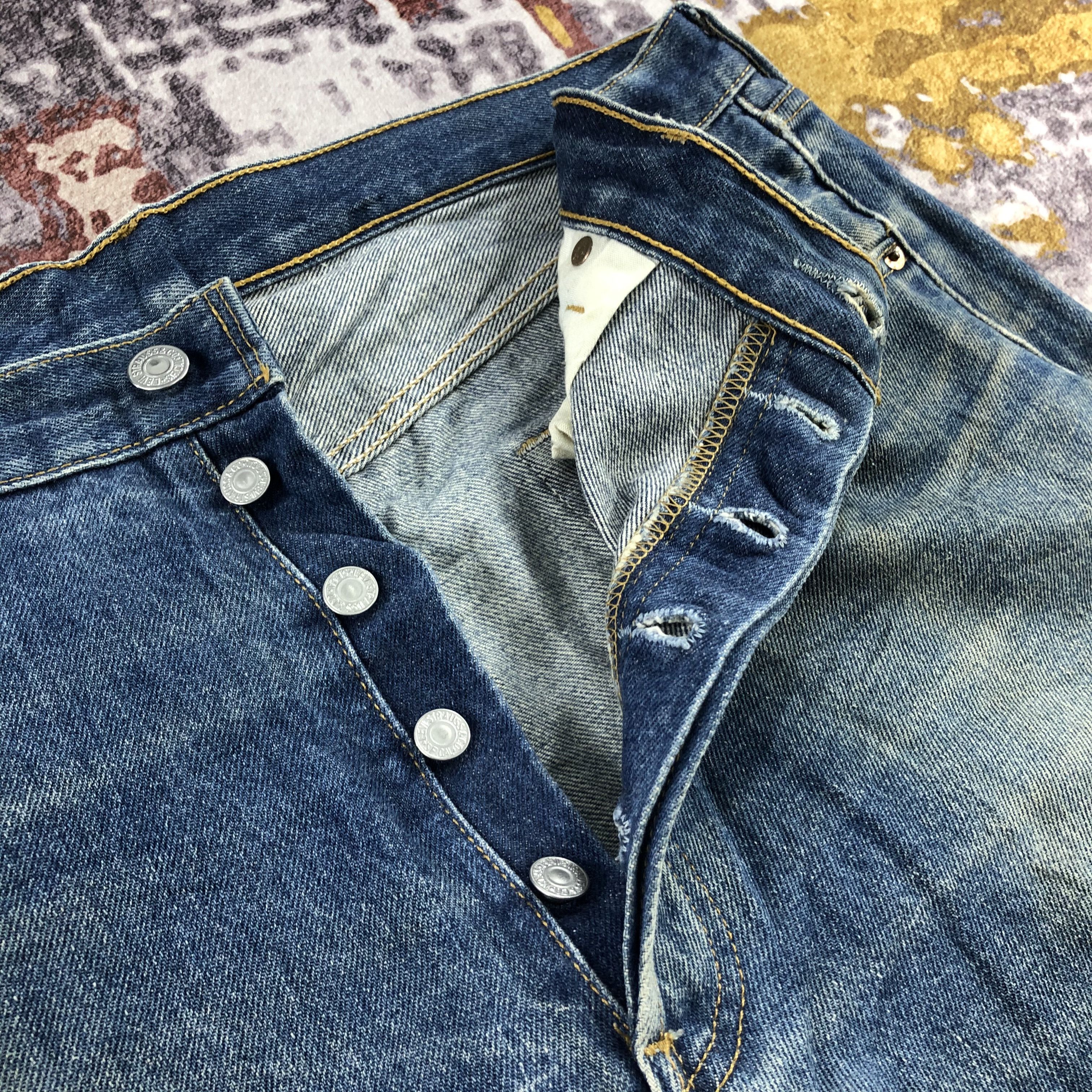 Levi's 90s Vintage Blue Wash Levis 501 Jeans-JM2937 Size US 36 / EU 52 - 10 Thumbnail
