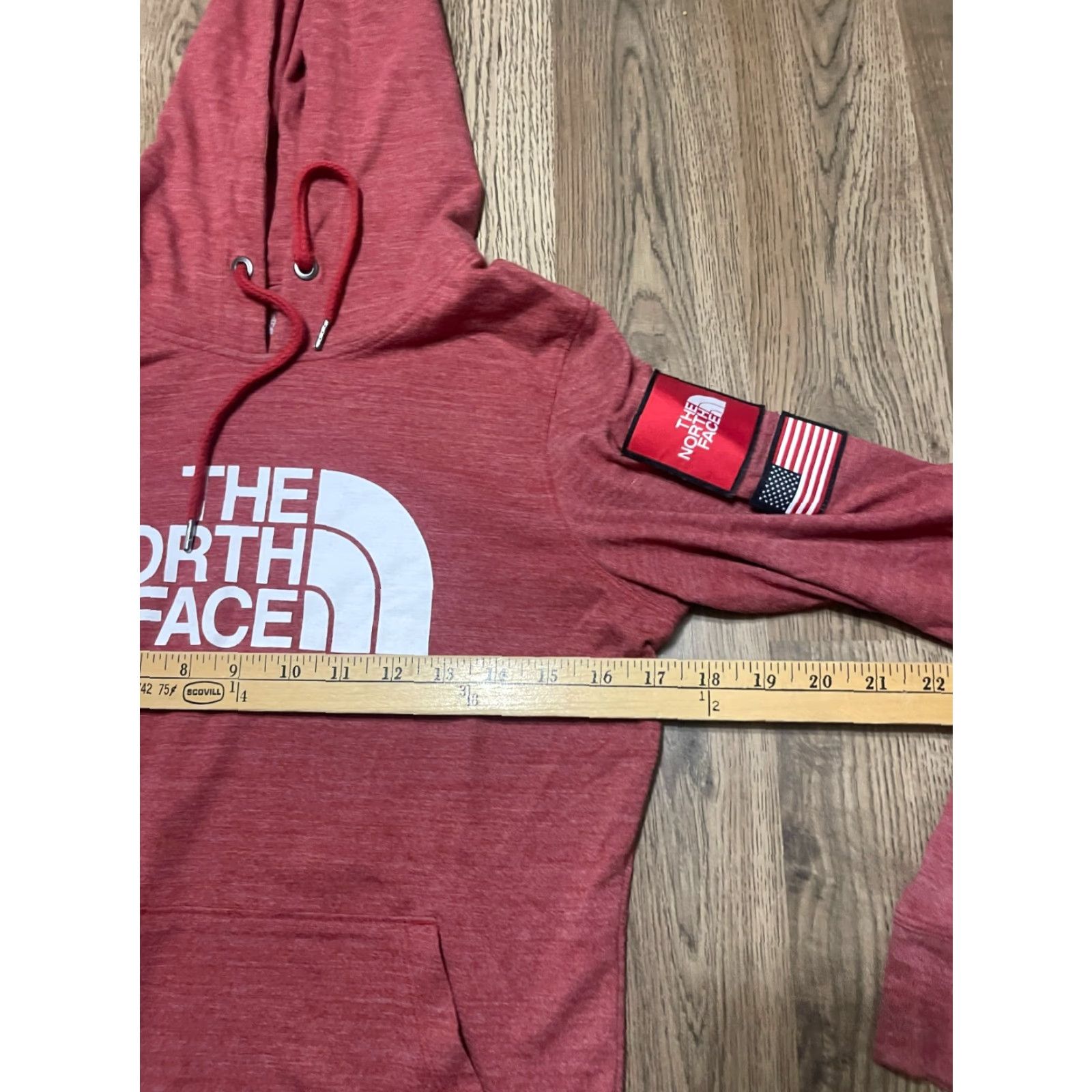 The North Face VINTAGE? The North Face Hoodie Women’s Small Red USA Flag Pullover Drawstring Shirt Size S / US 4 / IT 40 - 6 Thumbnail