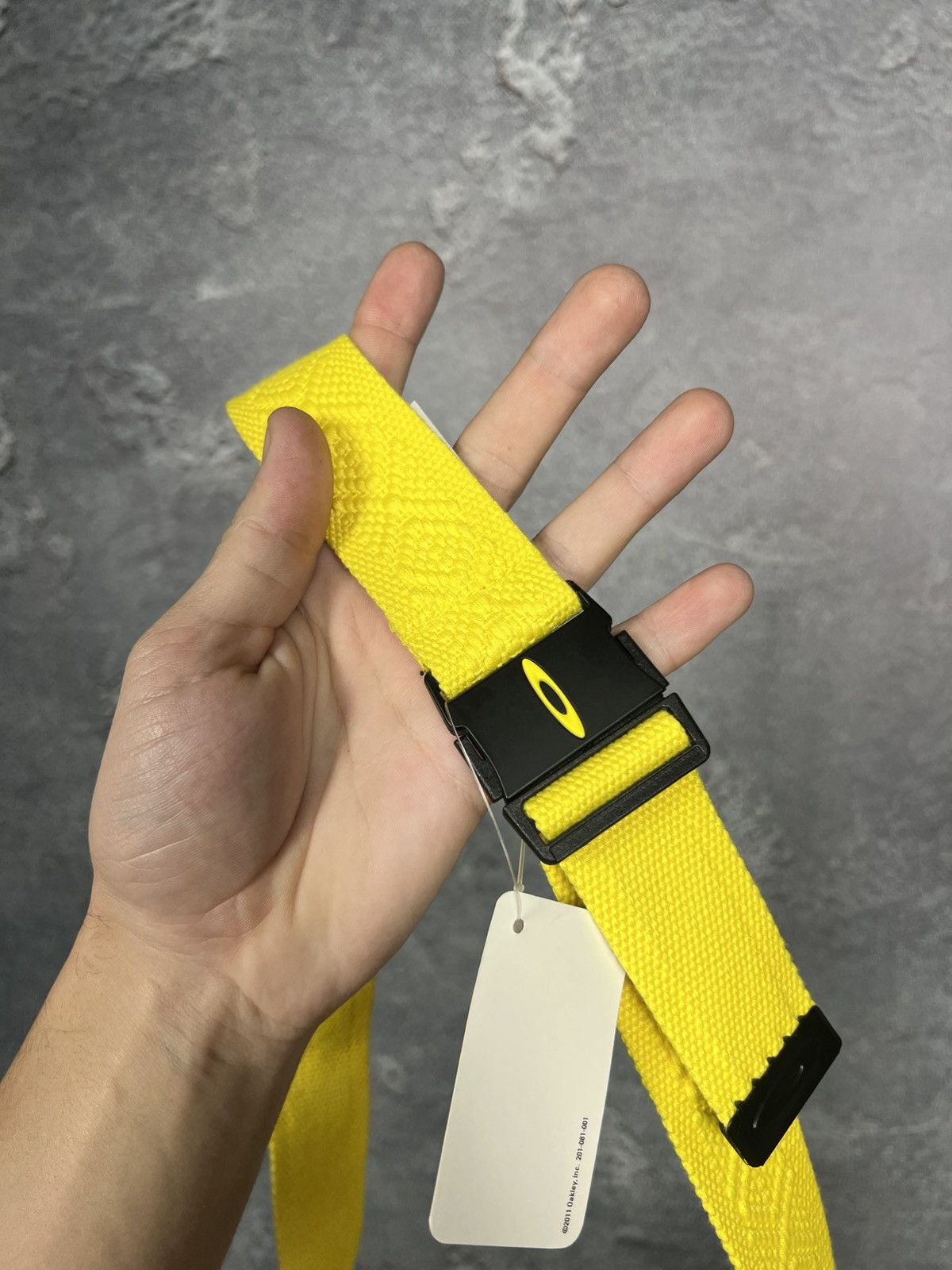 Oakley New Vintage Oakley Belt With Metal Buckle Logo Size ONE SIZE - 3 Thumbnail