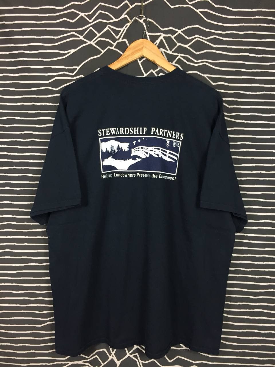 Gildan × Vintage Stewardship Partners Preserve The Environment Graphic Tee Size US XXL / EU 58 / 5 - 2 Thumbnail