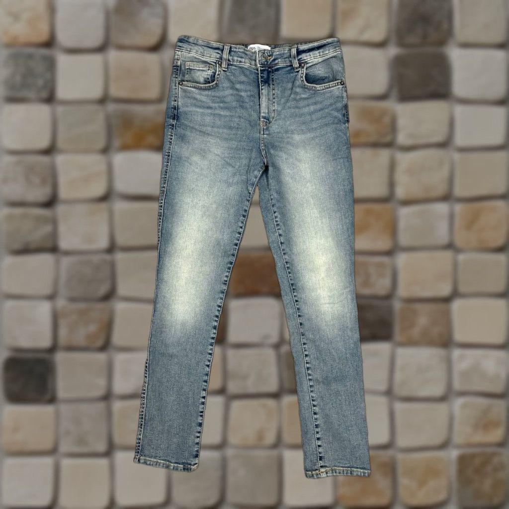 Zara Zara Jeans Mens 40 Blue Denim Mid Rise Straight Leg 30x28 Regular 5-Pocket Design Denim Straight Zara Mens Jeans Size US 40 / EU 56 - 1 Thumbnail