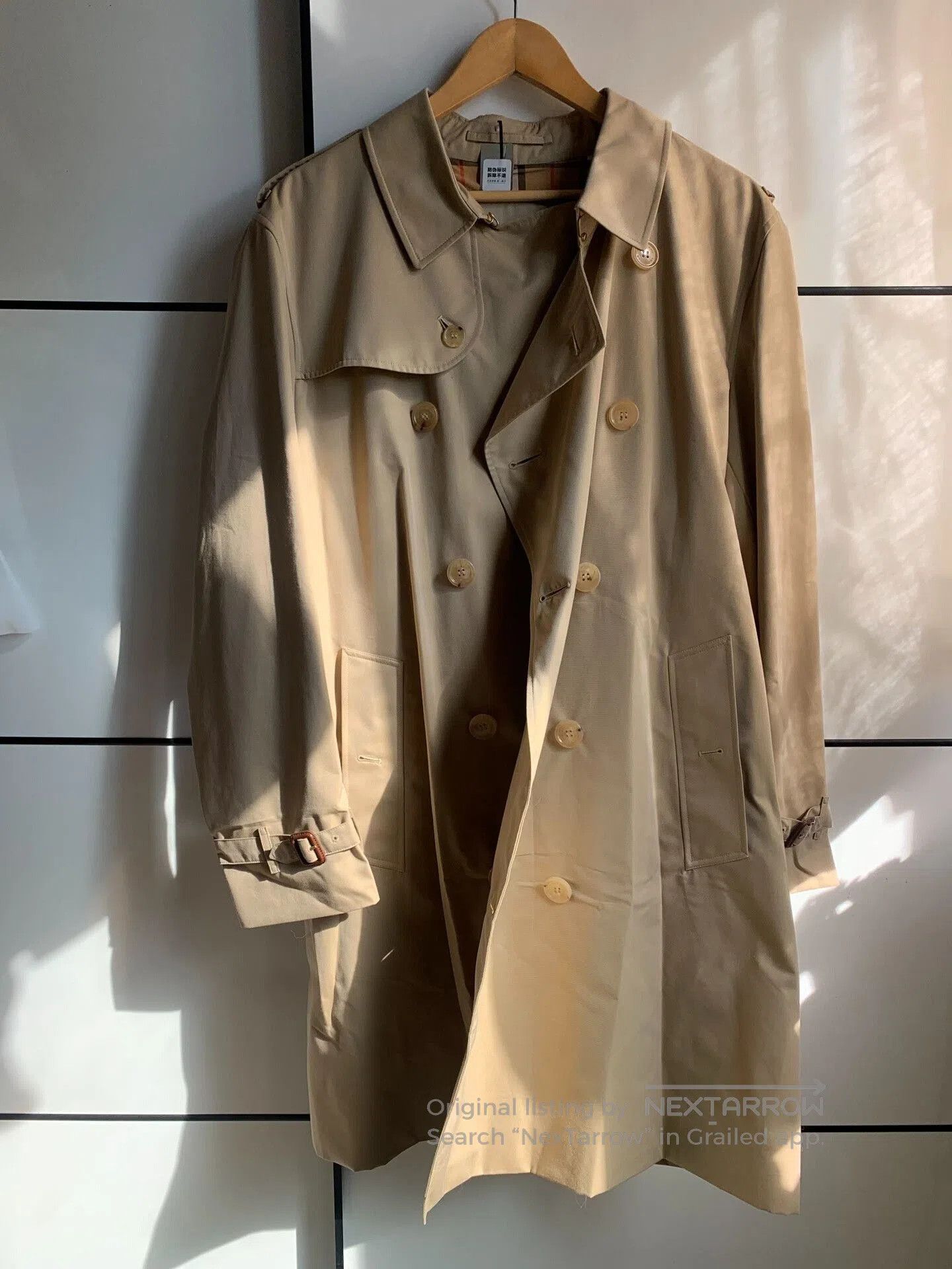 Burberry Burberry Classic Trench Coat. Size US XL / EU 56 / 4 - 1 Thumbnail