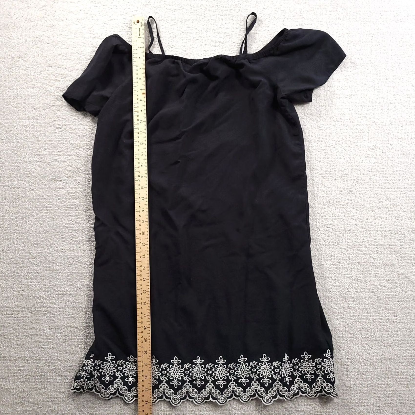Old Navy Final Answer: Old Navy Floral Dress Small Black Spaghetti Strap Embroidery Pullover - Vintage - Womens Casual Style - Short Sleeve - Size S / US 4 / IT 40 - 6 Thumbnail