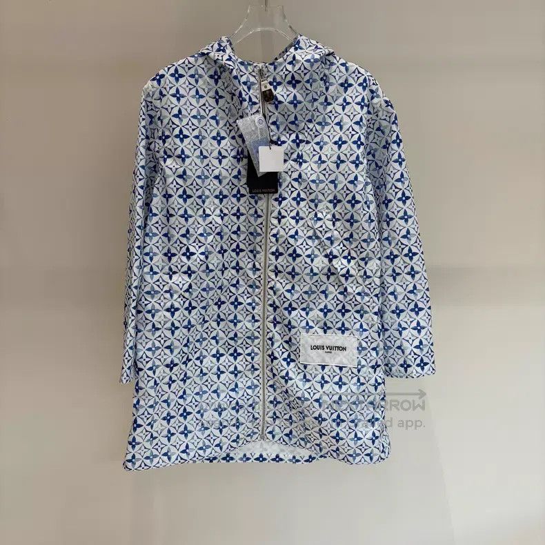 Louis Vuitton Louis Vuitton Monogram Resort Four Leaf Clover Jacket Size XS / US 0-2 / IT 36-38 - 1 Thumbnail