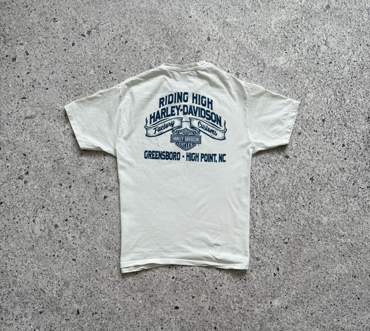 Band Tees × Harley Davidson × Vintage Vintage Harley Davidson Riding High Bike 90s Retro T-Shirt Size US L / EU 52-54 / 3 - 6 Thumbnail