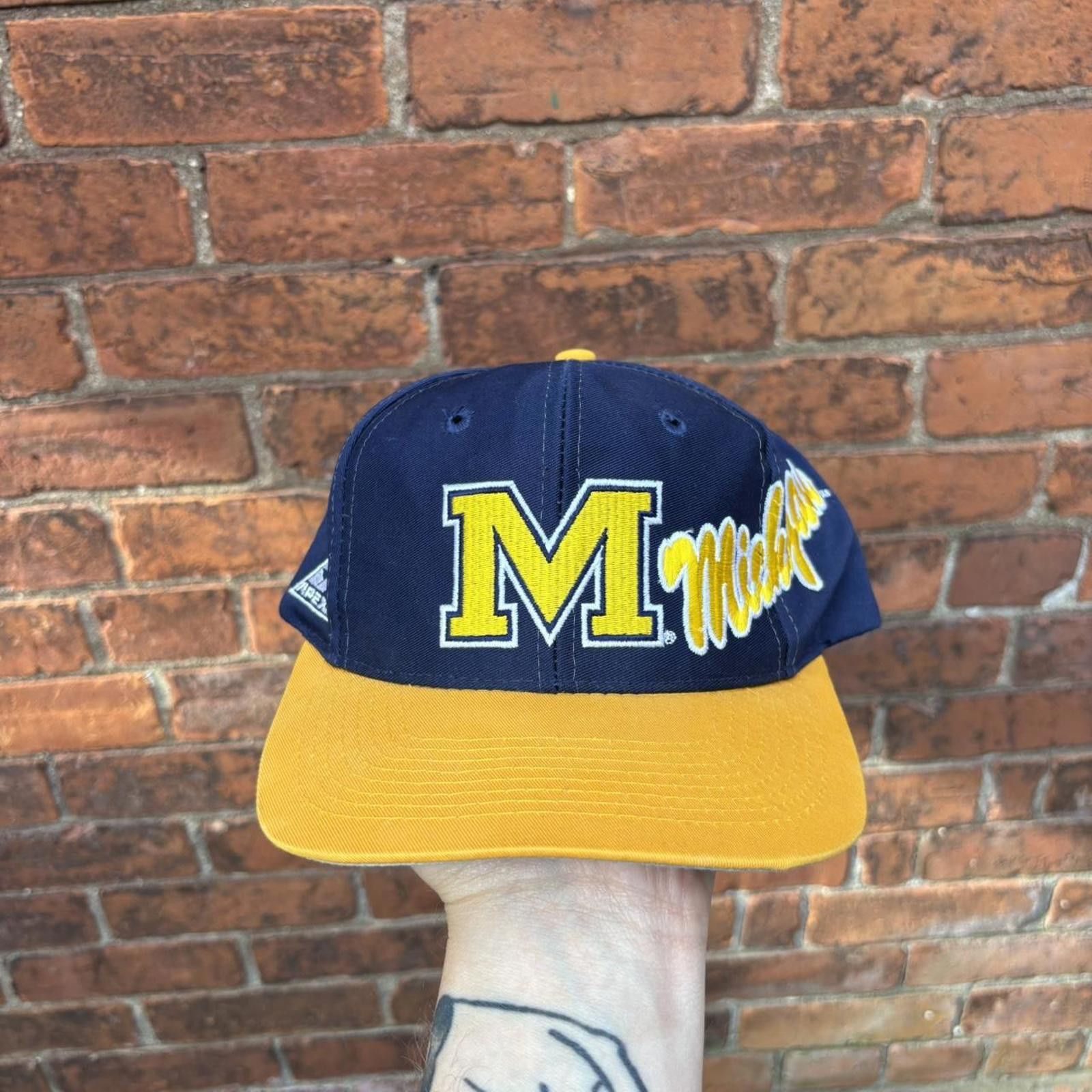vintage university of Michigan strap back hat 90s OS