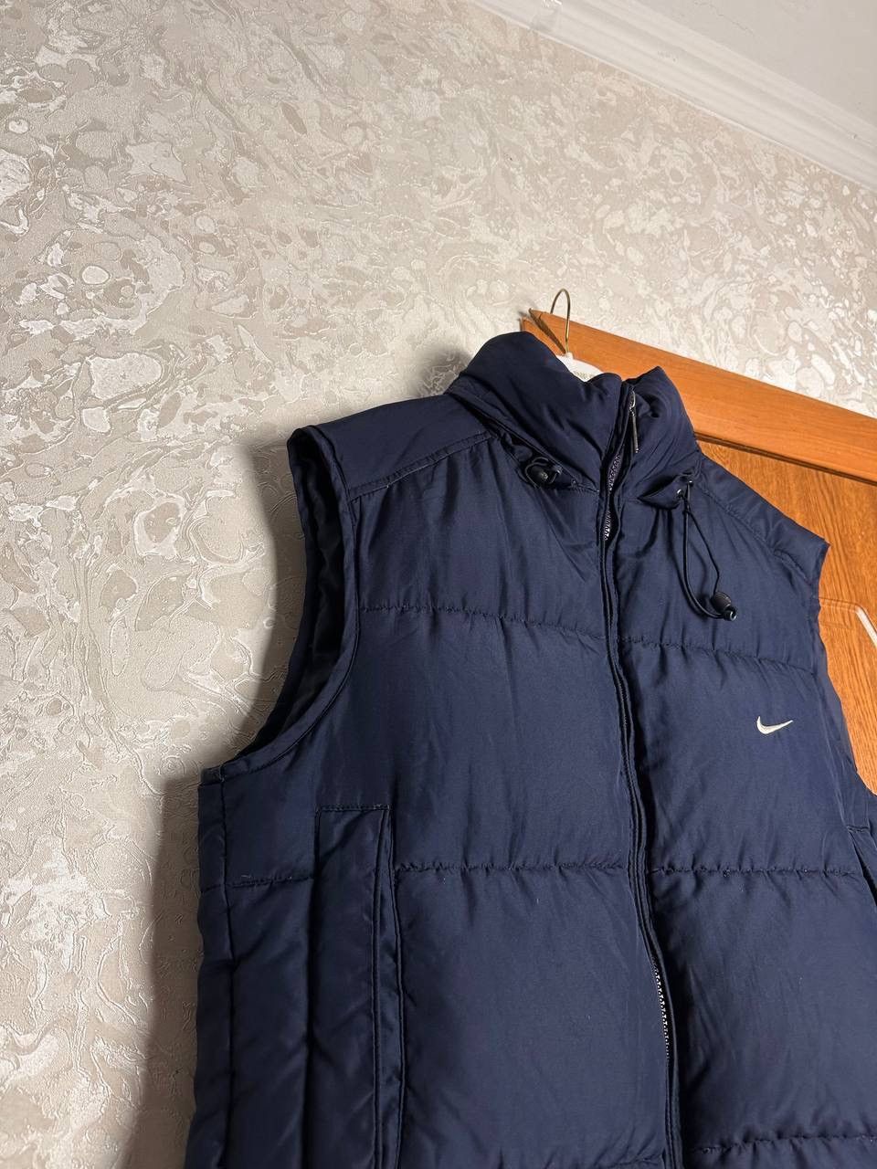 Nike Vintage Nike 2000s Navy Down Puffer Vest with Packable Hood Size US S / EU 44-46 / 1 - 3 Thumbnail