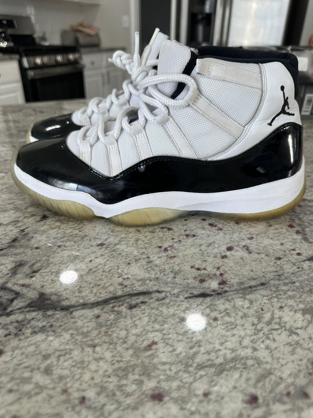 Nike Nike Air Jordan 11 Retro Concord High Top 2018 Size 11.5 Size US 11.5 / EU 44-45 - 3 Thumbnail