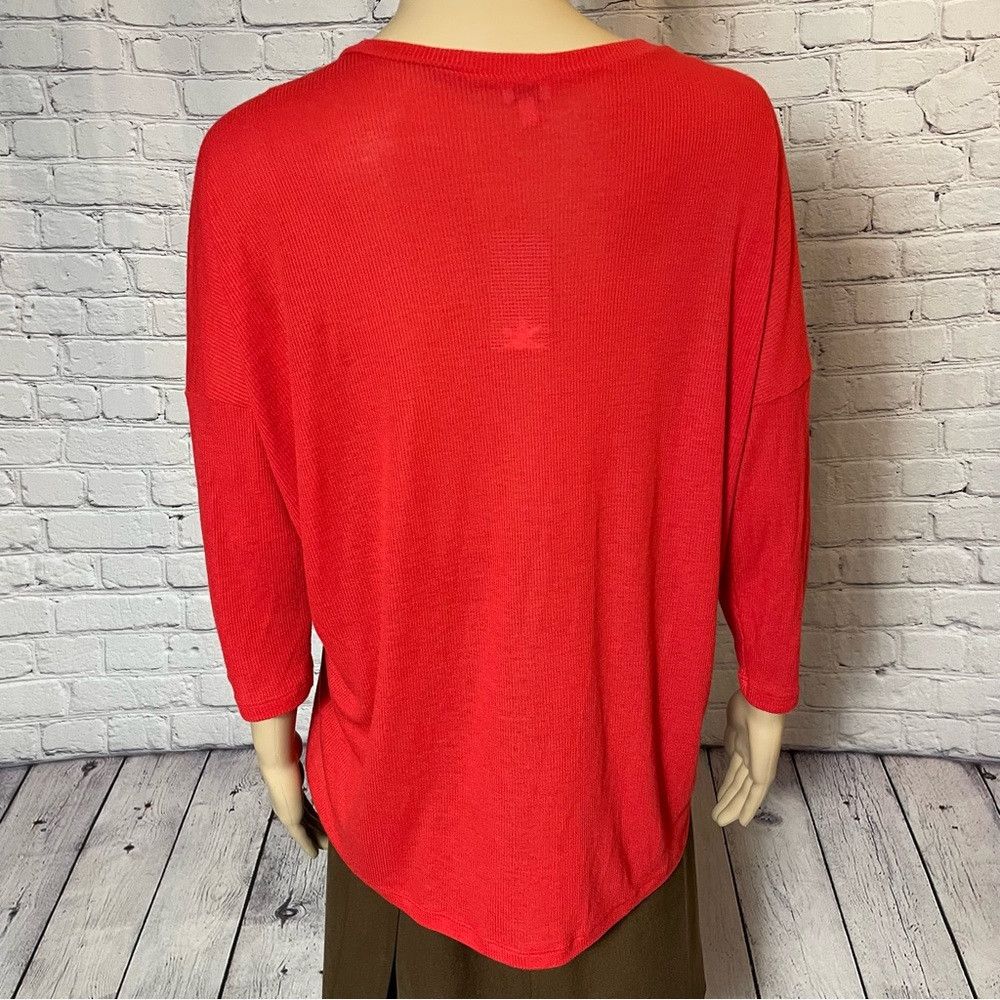 Splendid NWT New Splendid Red V-Neck 3/4 Sleeve Top Size L Size L / US 10 / IT 46 - 3 Thumbnail