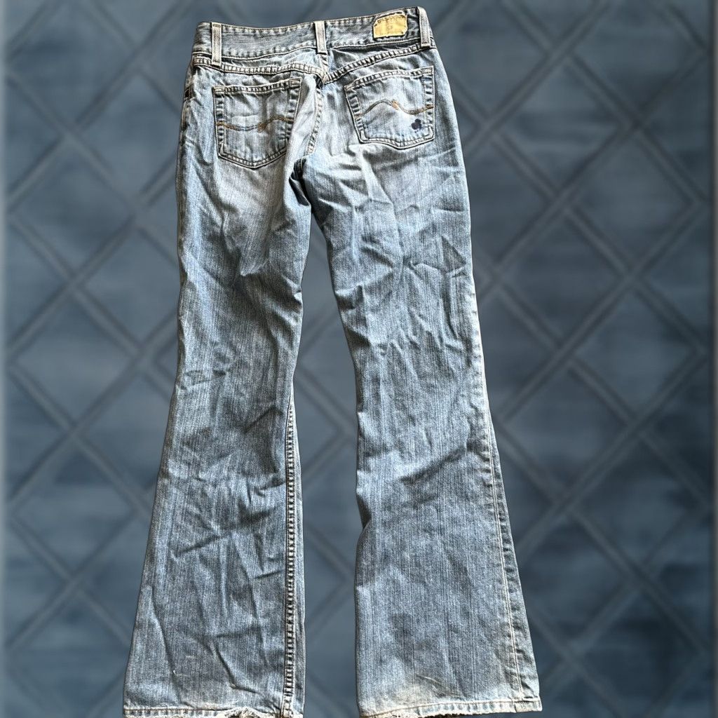 BKE VINTAGE Buckle BKE Jeans Culture Bootcut Women 28R 28x31 Denim Blue 98%Cotton 2%Spandex Distressed Thick Stitch Pockets Size 28" / US 6 / IT 42 - 1 Thumbnail