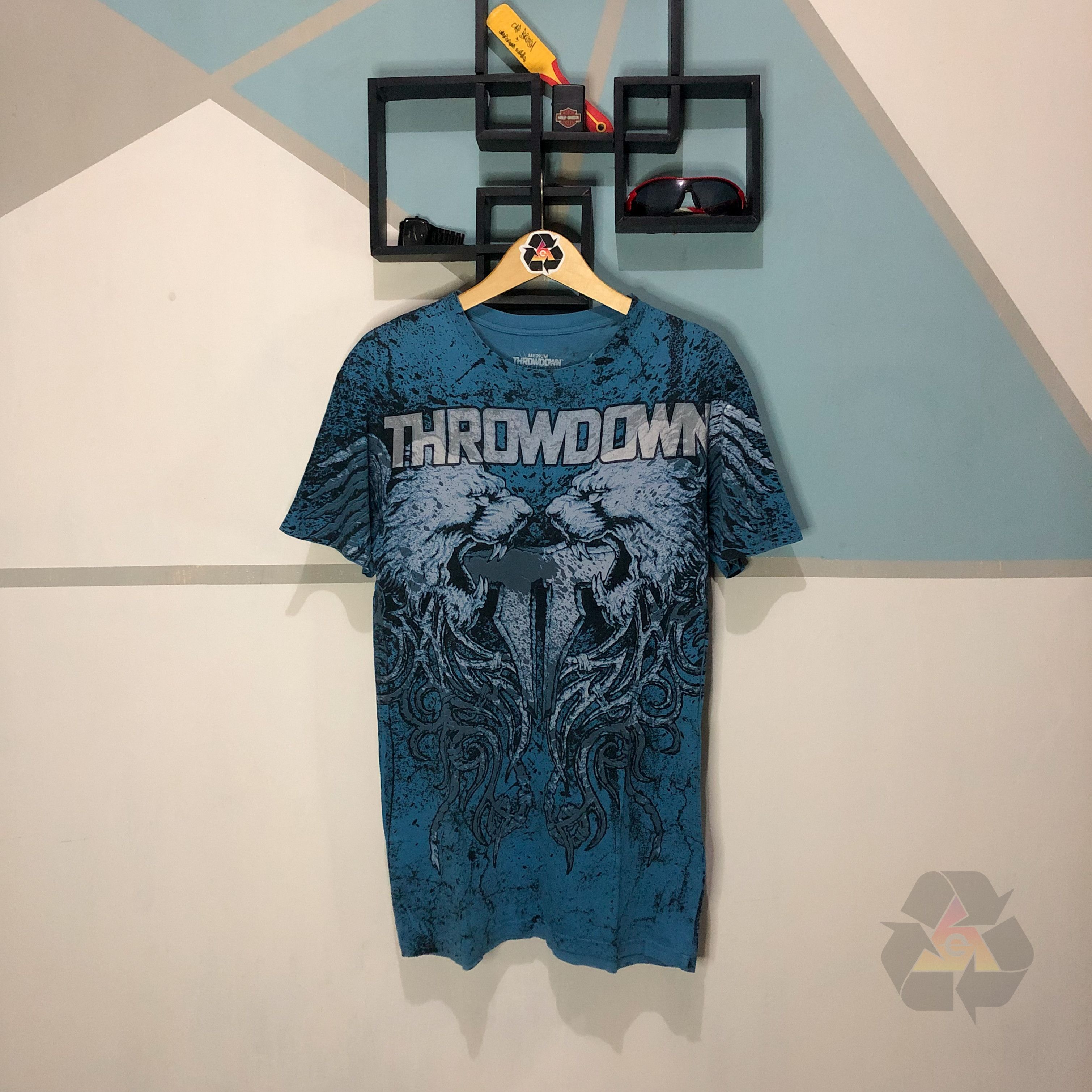 Affliction Vintage Throwdown By Affliction Rare Big Logo T-Shirt Y2K Size US M / EU 48-50 / 2 - 2 Thumbnail