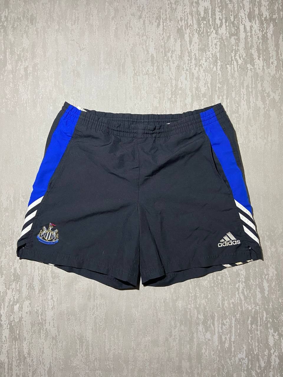 Adidas New Castle united Adidas 2003 Shorts size S Size US 30 / EU 46 - 1 Thumbnail