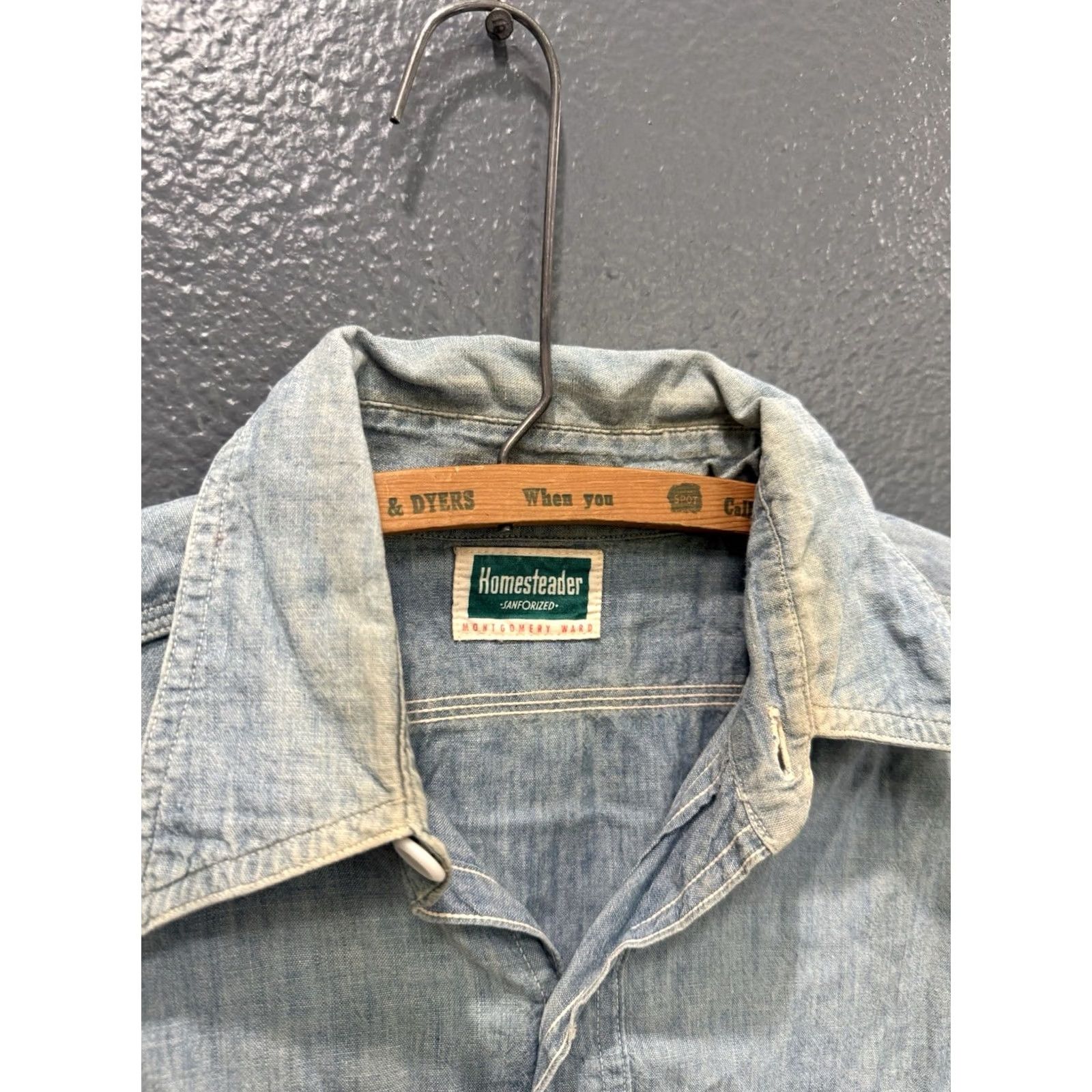 Vintage VINTAGE Homesteader Shirt Mens Large 1940s Sanforized Chambray Cotton Button Up Size L Size US L / EU 52-54 / 3 - 2 Thumbnail