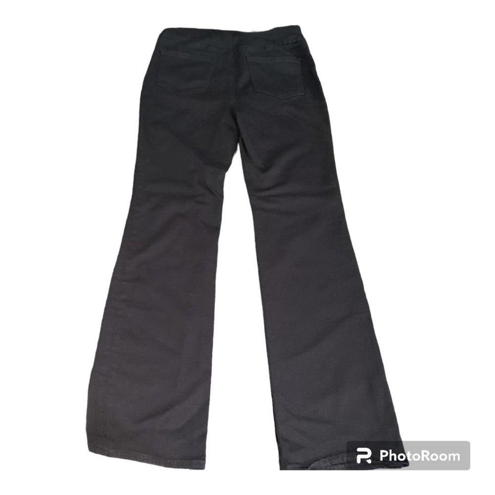 Chicos CT686 Chico's Black Pull On Slim Boot Cut Jean 8R Size 30" / US 8 / IT 44 - 2 Thumbnail