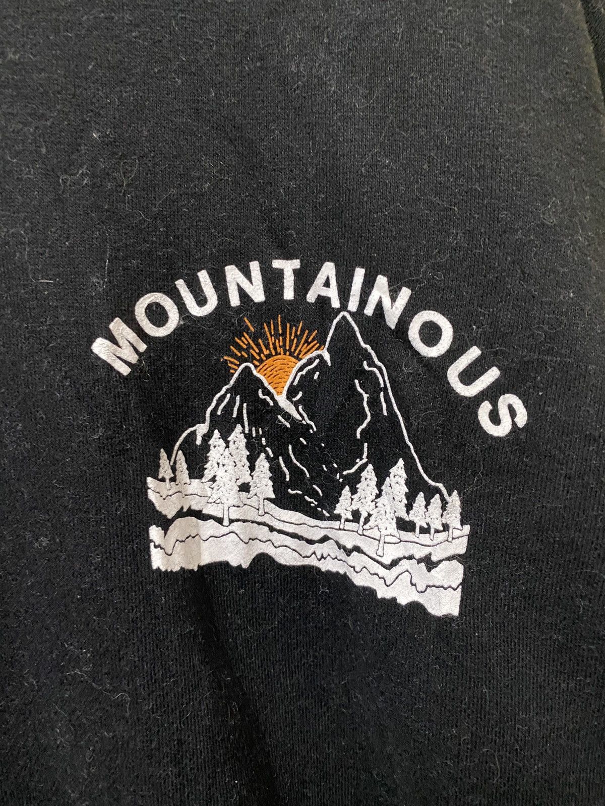 The Unbranded Brand Mountainous Sweatshirt Crewneck Black Colour Size US S / EU 44-46 / 1 - 3 Thumbnail