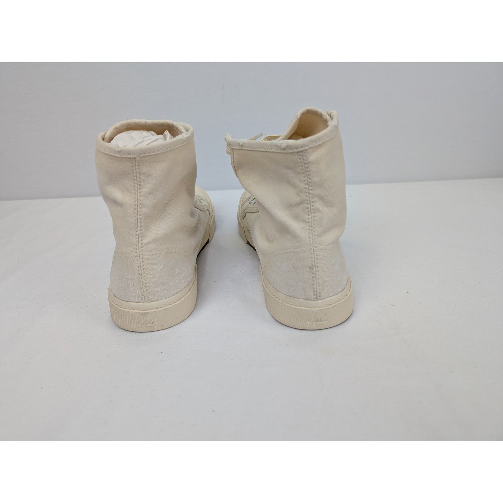 Balenciaga o1rshd1 Q:2 / Paris High Top Destroyed Sneakers Beige/White Size US 13 / EU 46 - 10 Thumbnail