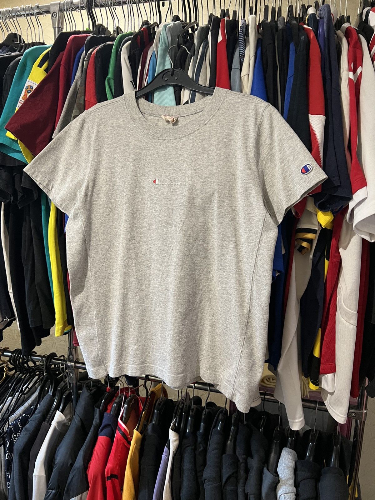 Champion 90s VINTAGE CHAMPION CENTRE LOGO HEAWY VEIGHT T SHIRT SZ M Size US S / EU 44-46 / 1 - 1 Thumbnail