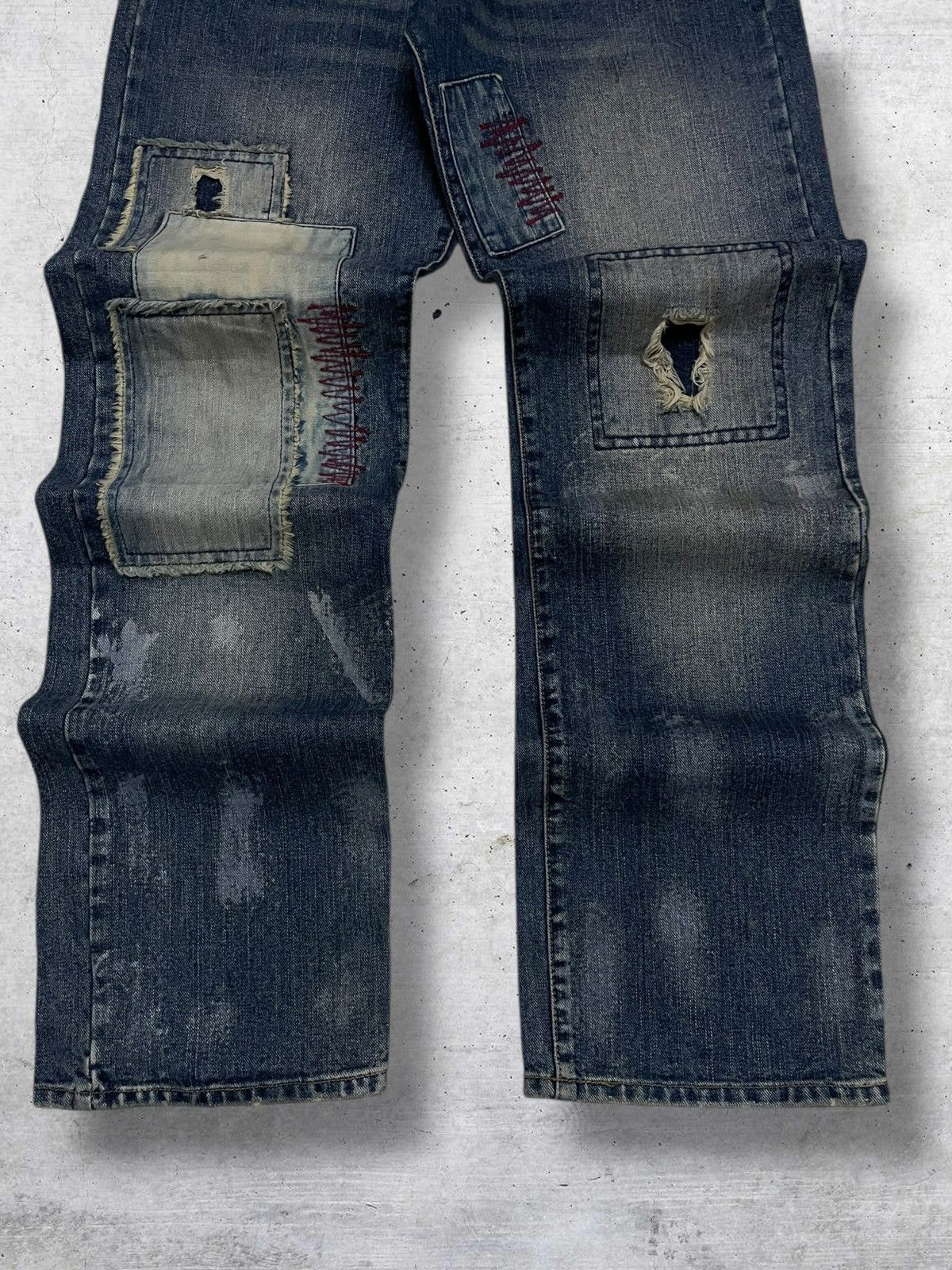 LOWBOX JAPAN LOWBOX DISTRESSED RIPPED PATCHWORK 90S JAPAN DESIGNER Size US 29 - 3 Thumbnail