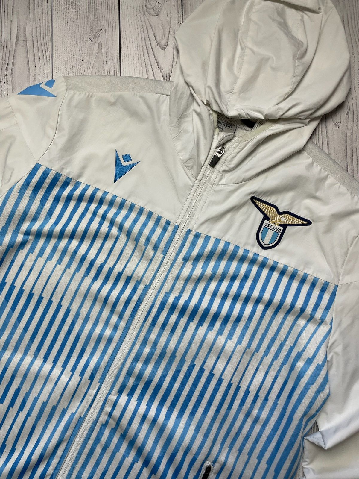 Vintage Vintage Lazio soccer jacket macron size XXL white logo Size US XXL / EU 58 / 5 - 2 Thumbnail