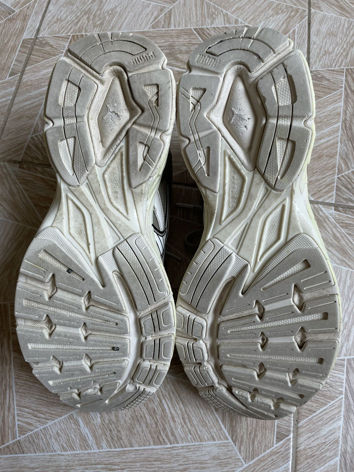 Pleasures × Puma Puma Pleasures Velophasis Overdye Birch Tree-anise Flower Size US 8.5 / EU 41-42 - 7 Thumbnail