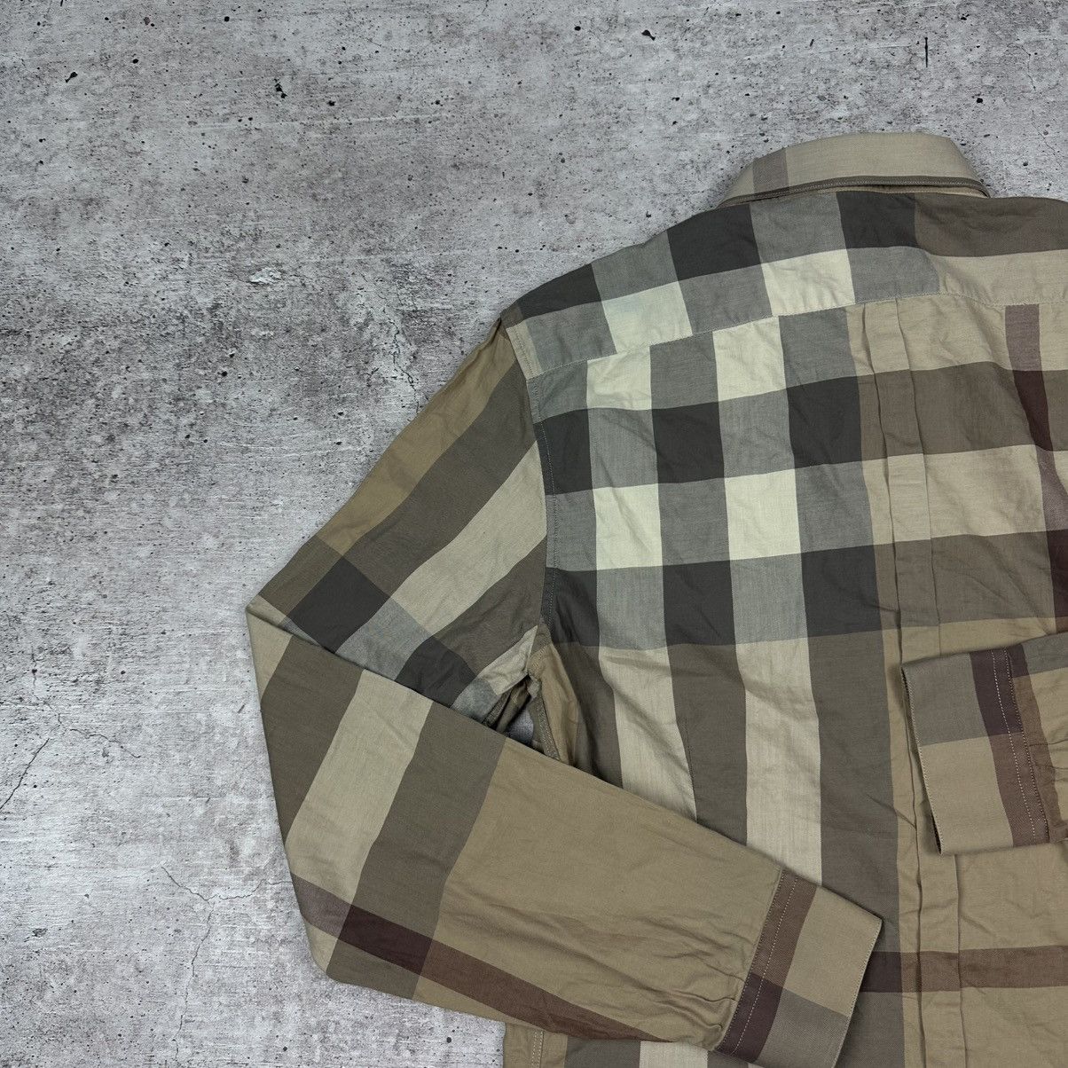 Burberry Burberry London Nova Check Full Patterned Button Up Shirt Size US M / EU 48-50 / 2 - 13 Thumbnail