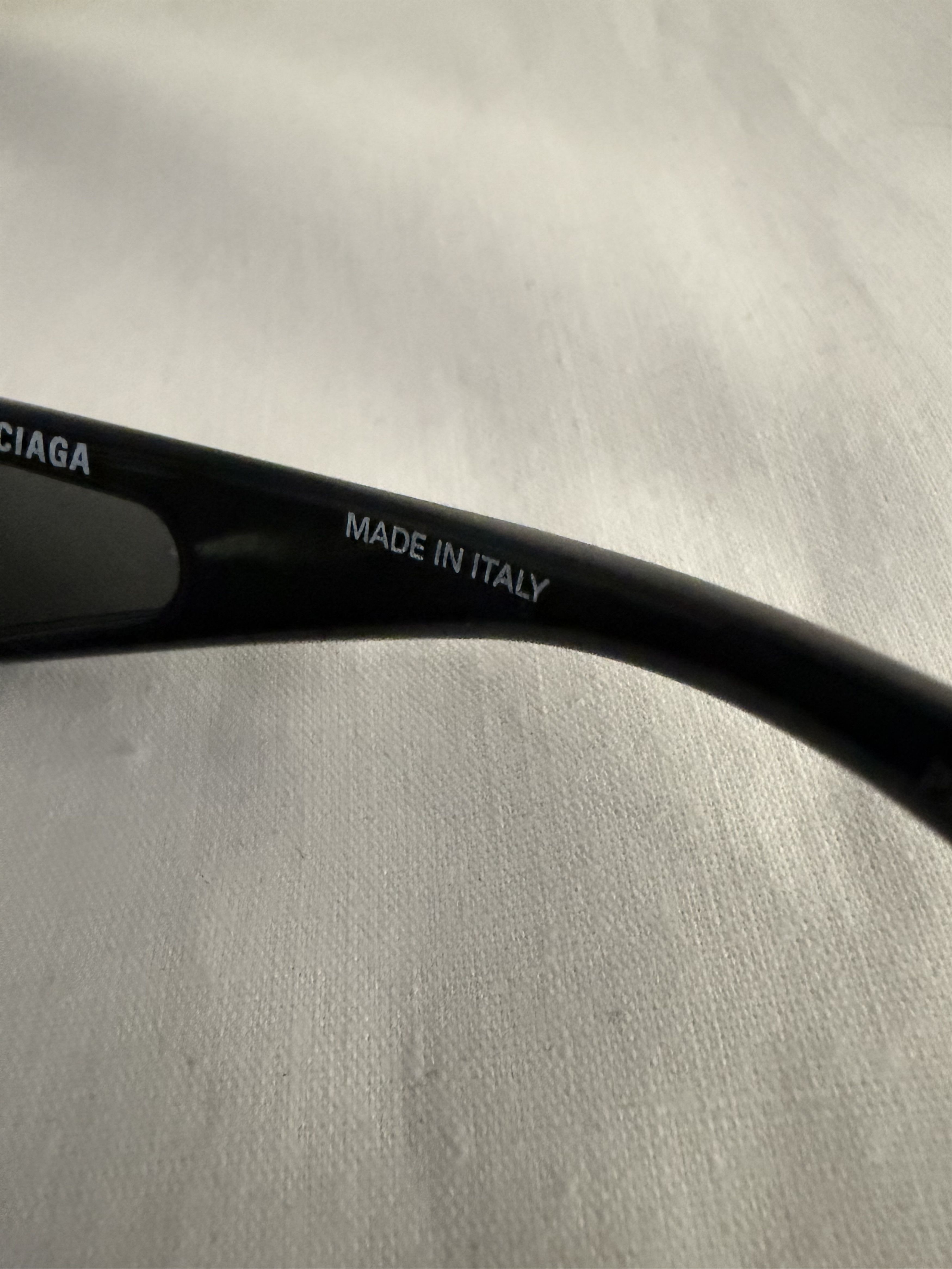 Balenciaga BB0123S Wrap Sunglasses (Color 001) Size ONE SIZE - 14 Thumbnail
