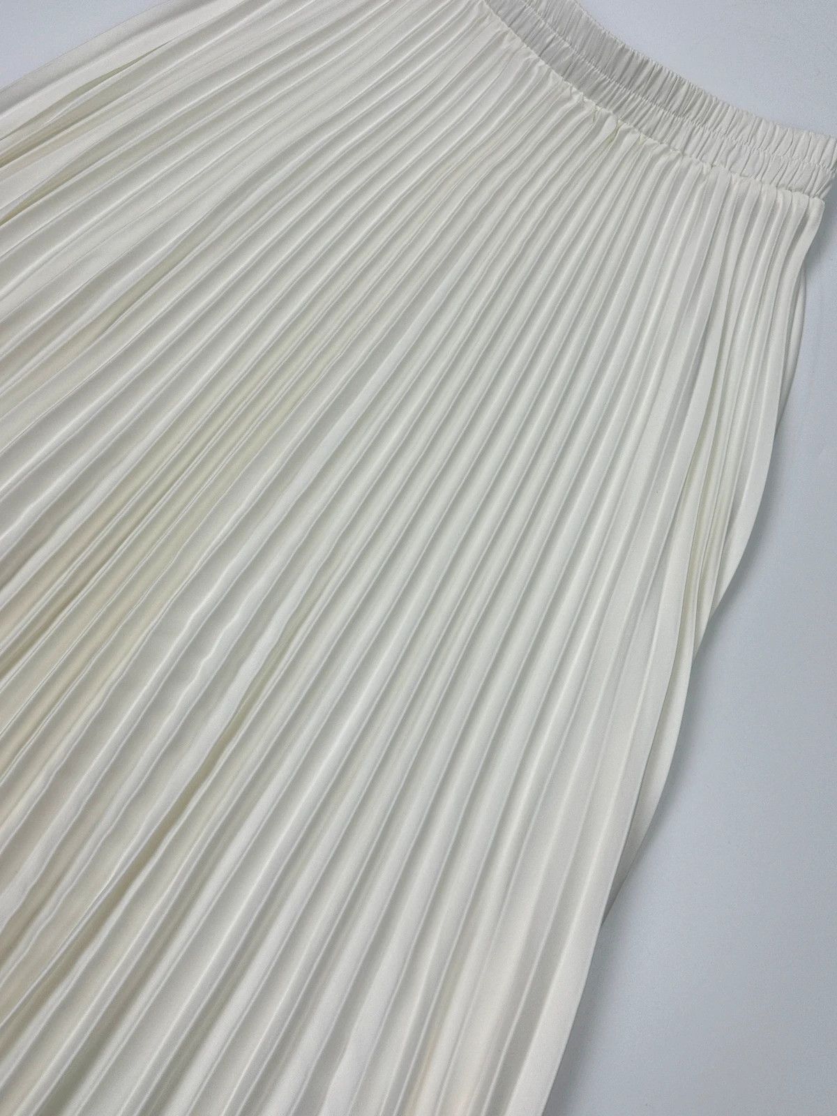 plein sud Plein Sud 00’s White Long Pleats Skirt Size 26" / US 2 / IT 38 - 7 Thumbnail